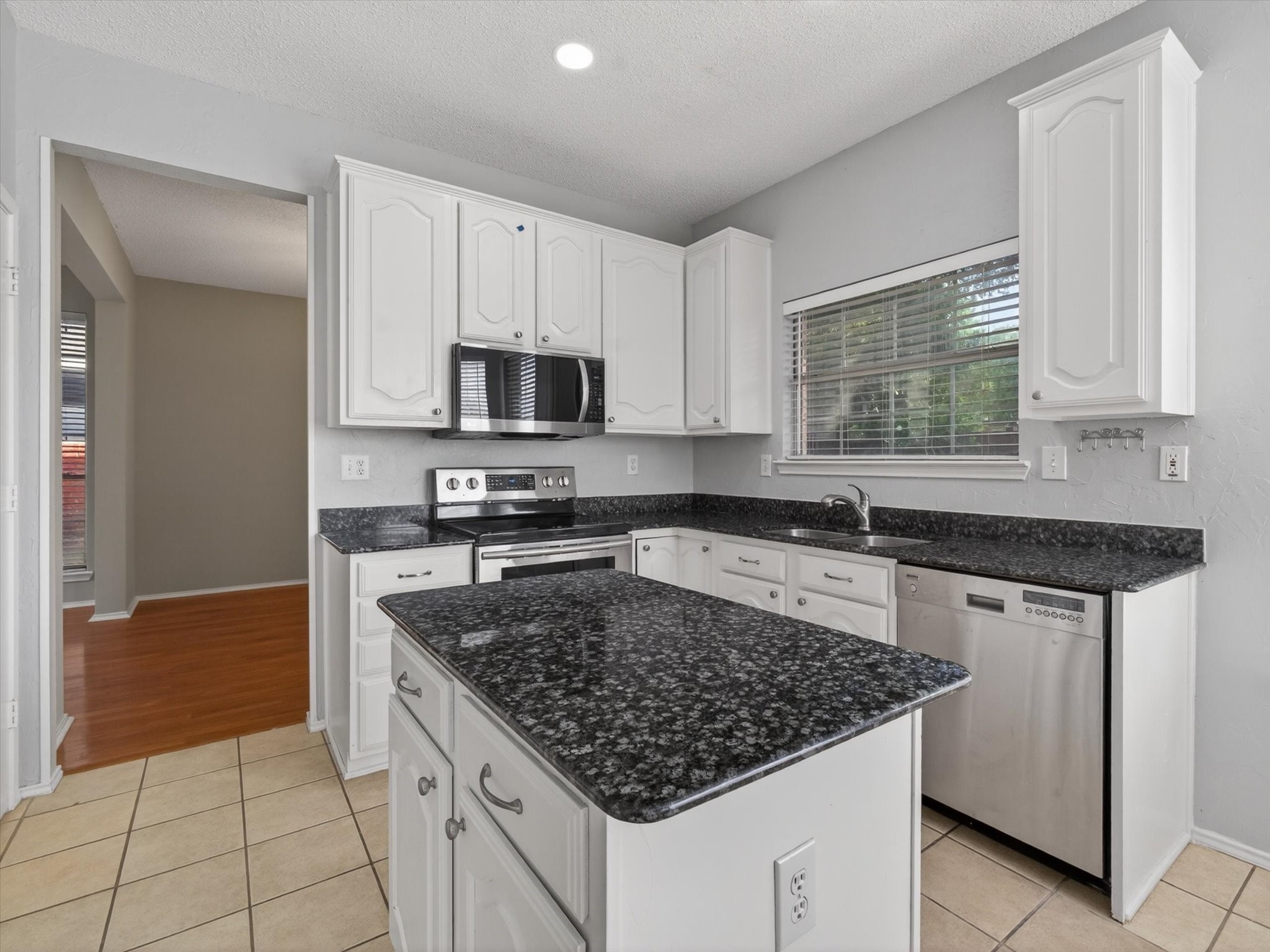 1929 Shenandoah Lane Flower Mound TX 75028