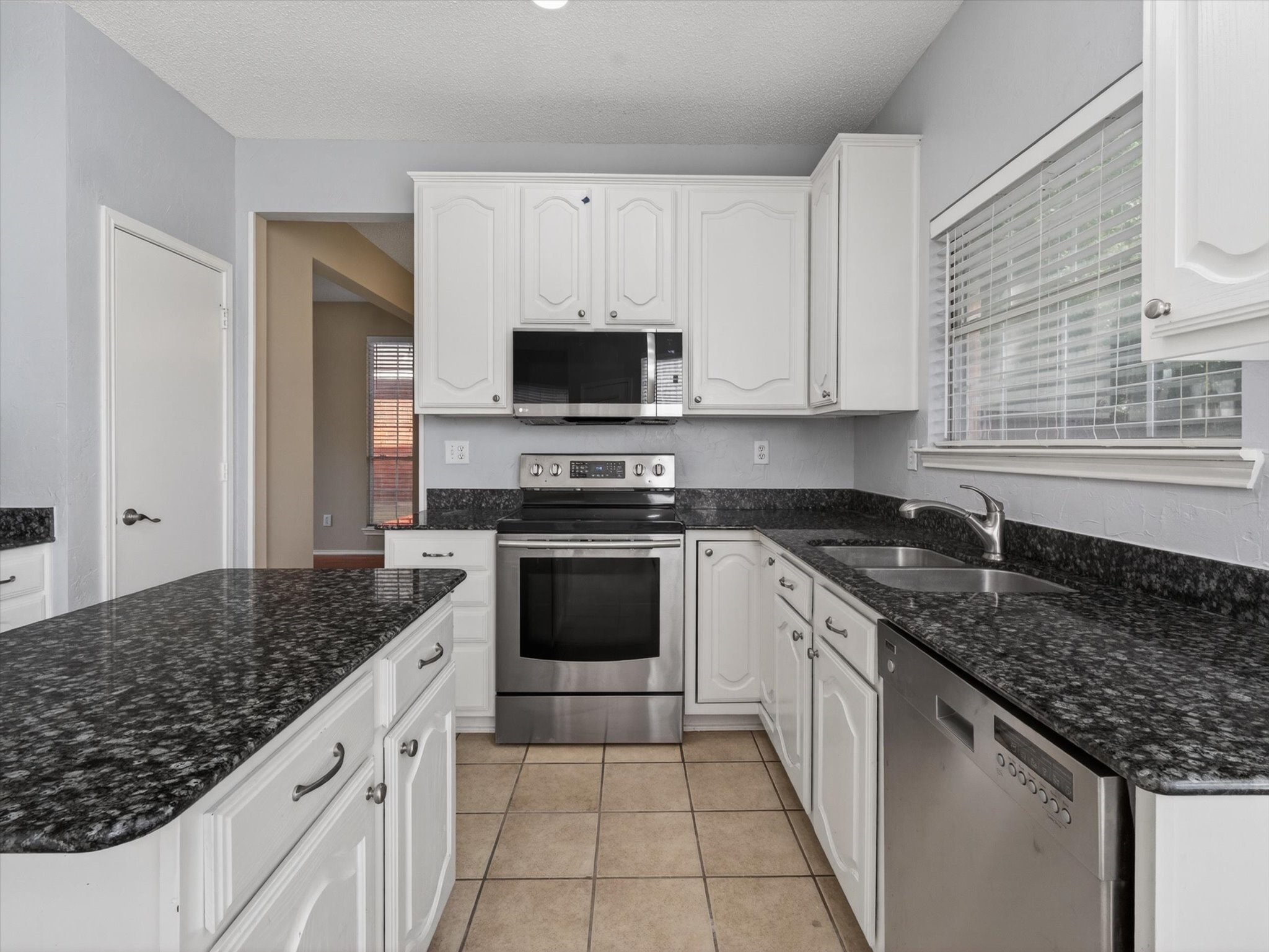 1929 Shenandoah Lane Flower Mound TX 75028