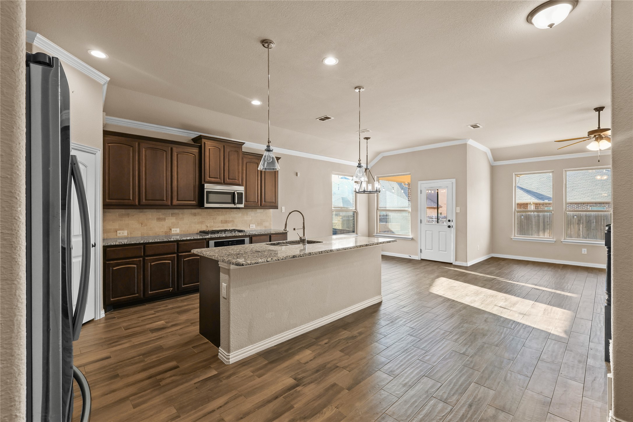 2104 Skysail Lane Denton TX 76210