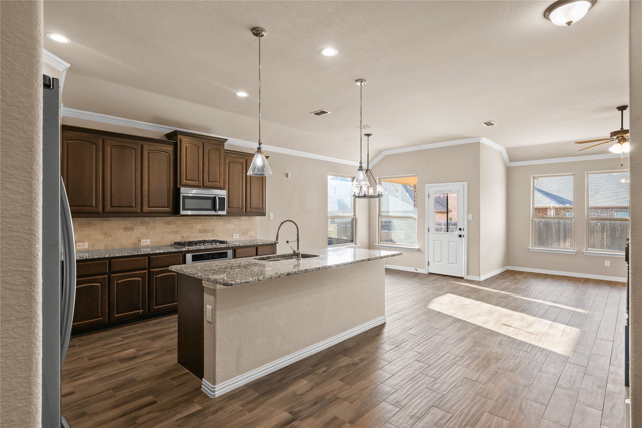 2104 Skysail Lane Denton TX 76210