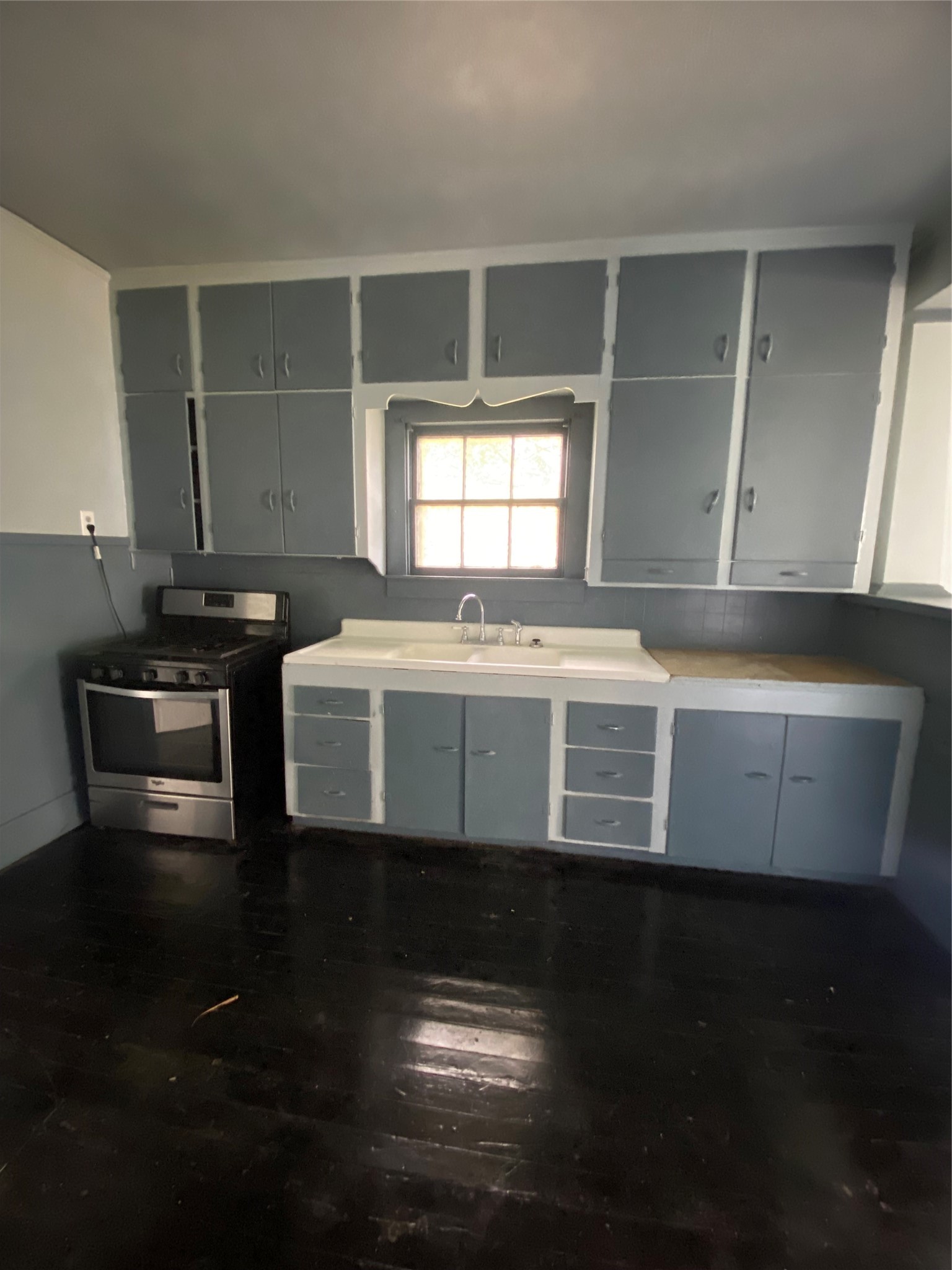 309 E Nelson Street Bowie TX 76230