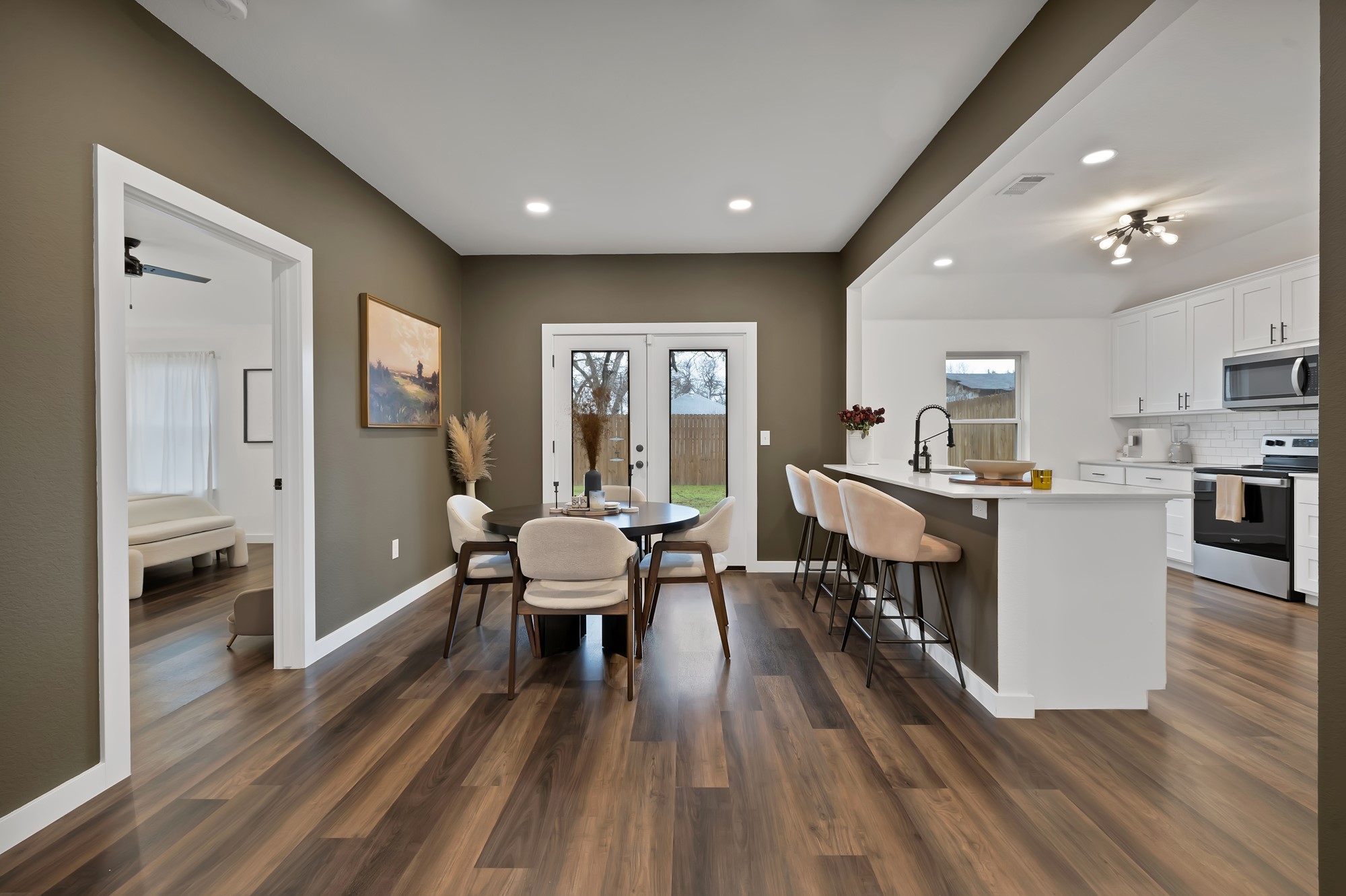 1907 Nomas Street Dallas TX 75212