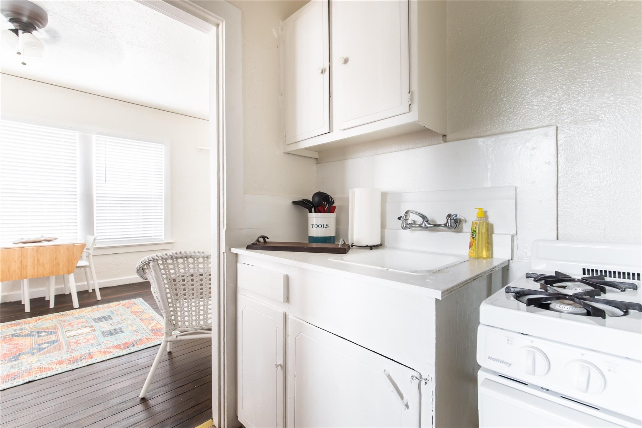 324 W Canty Street Dallas TX 75208