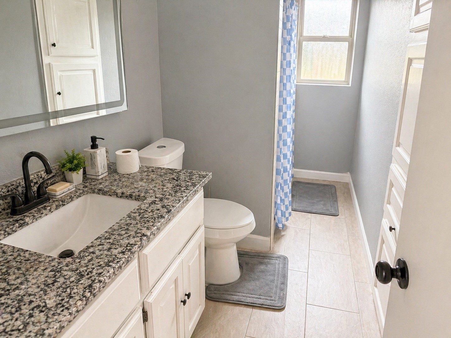 812 Irwin Drive Hurst TX 76053
