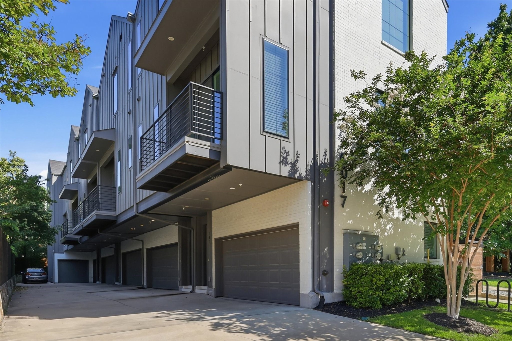 6017 Hudson Street Dallas TX 75206