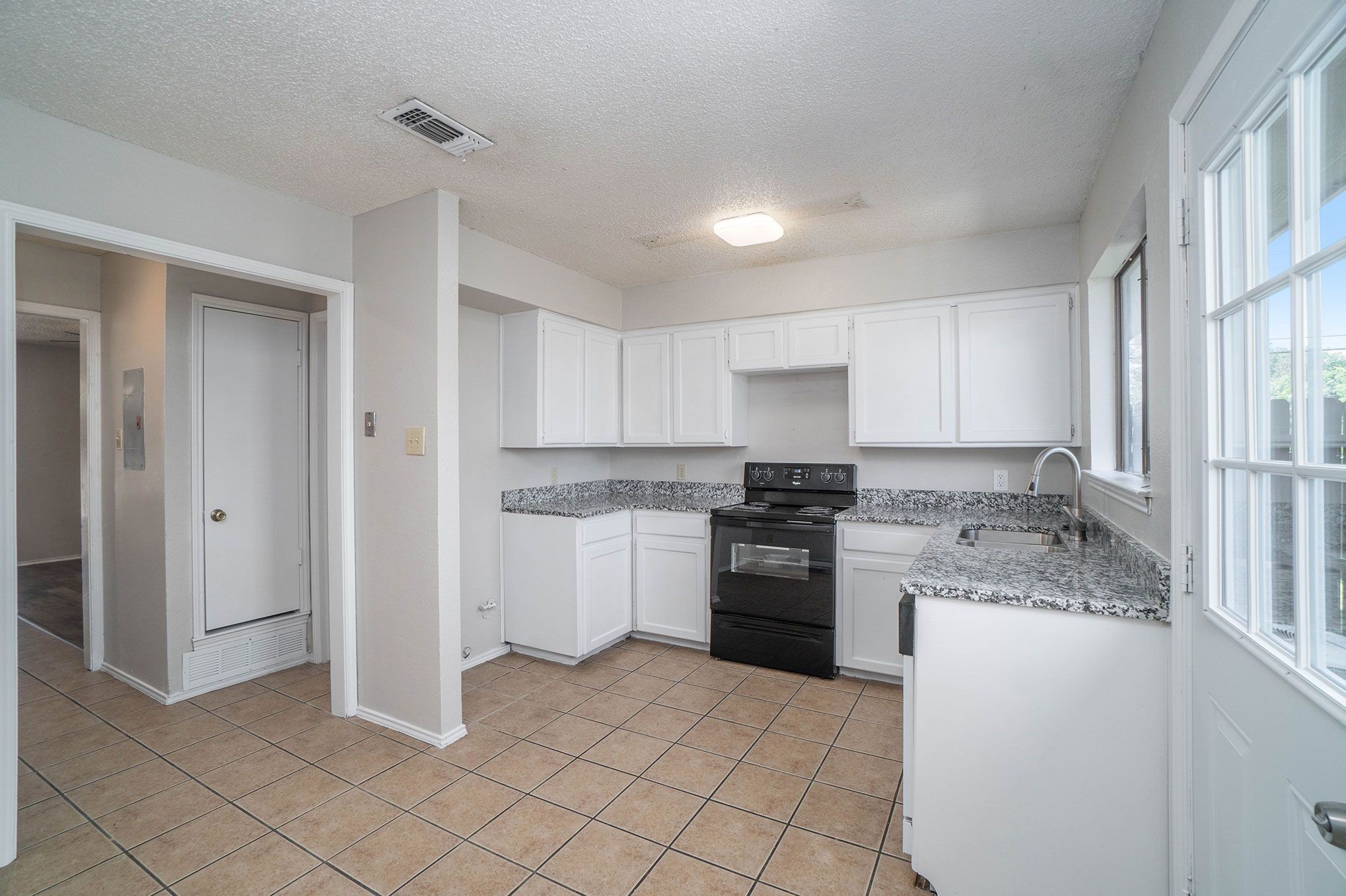 3301 Aurora Street Haltom City TX 76117