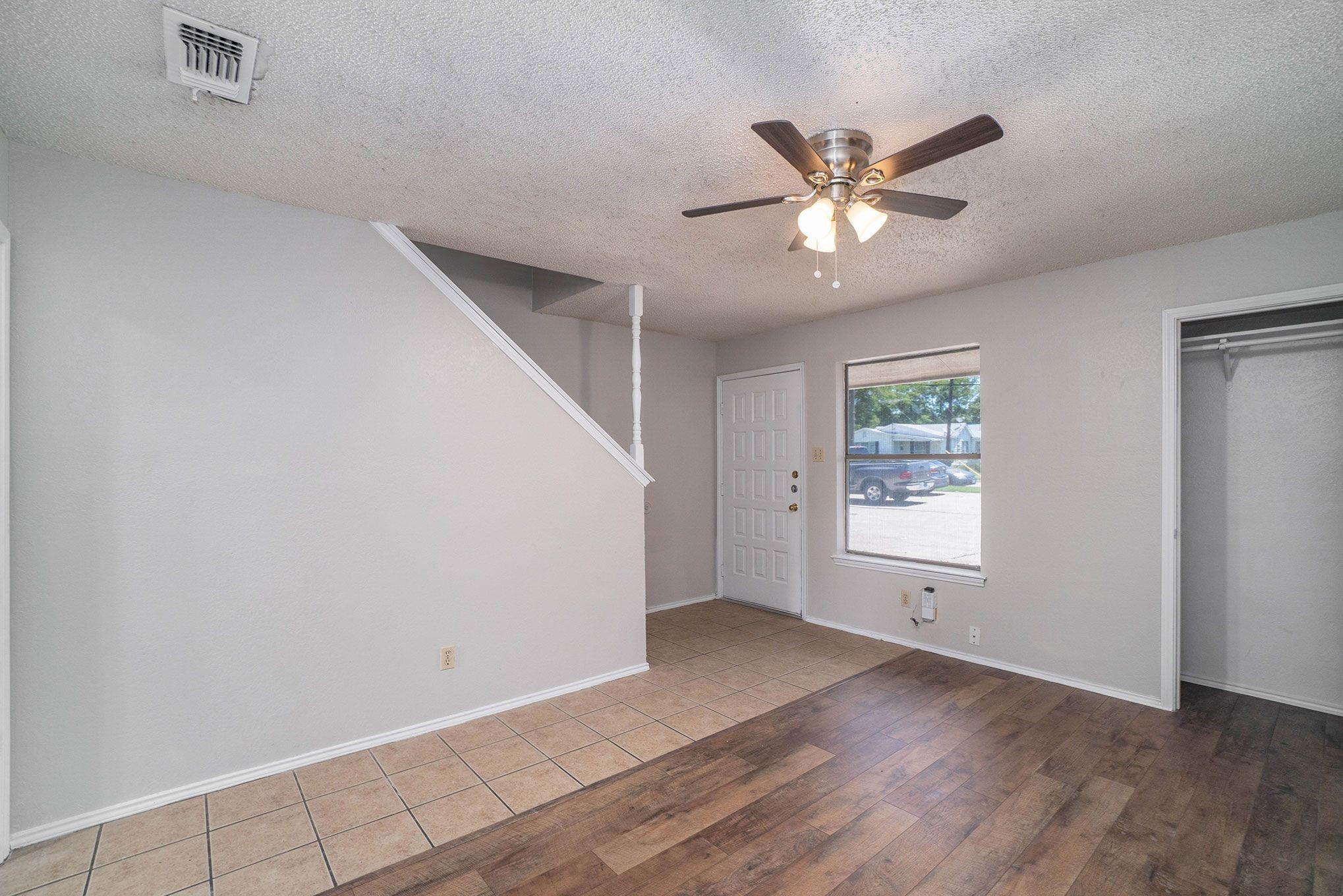 3301 Aurora Street Haltom City TX 76117