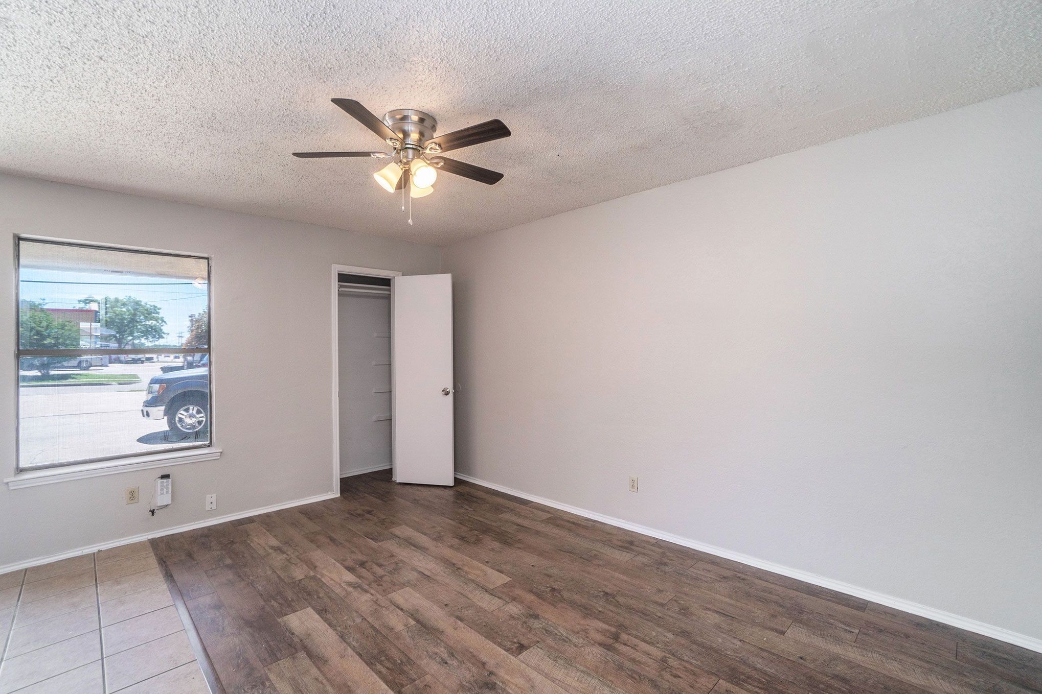 3301 Aurora Street Haltom City TX 76117