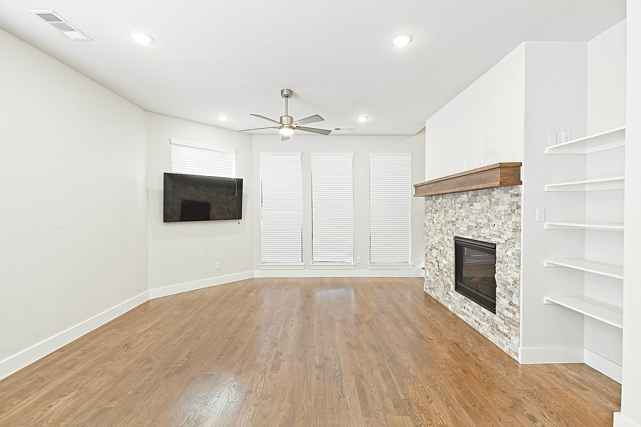 1405 Bronson Court Dallas TX 75204