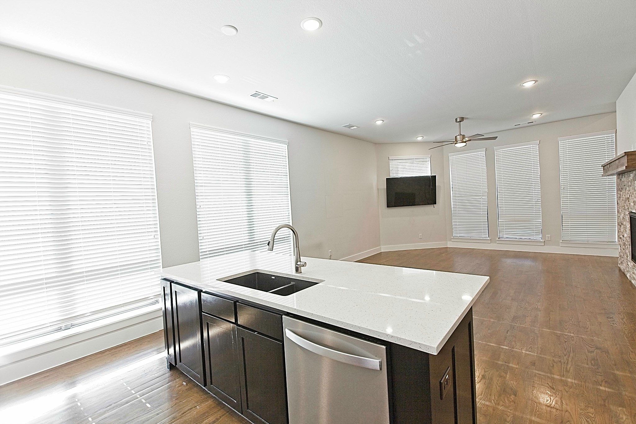 1405 Bronson Court Dallas TX 75204