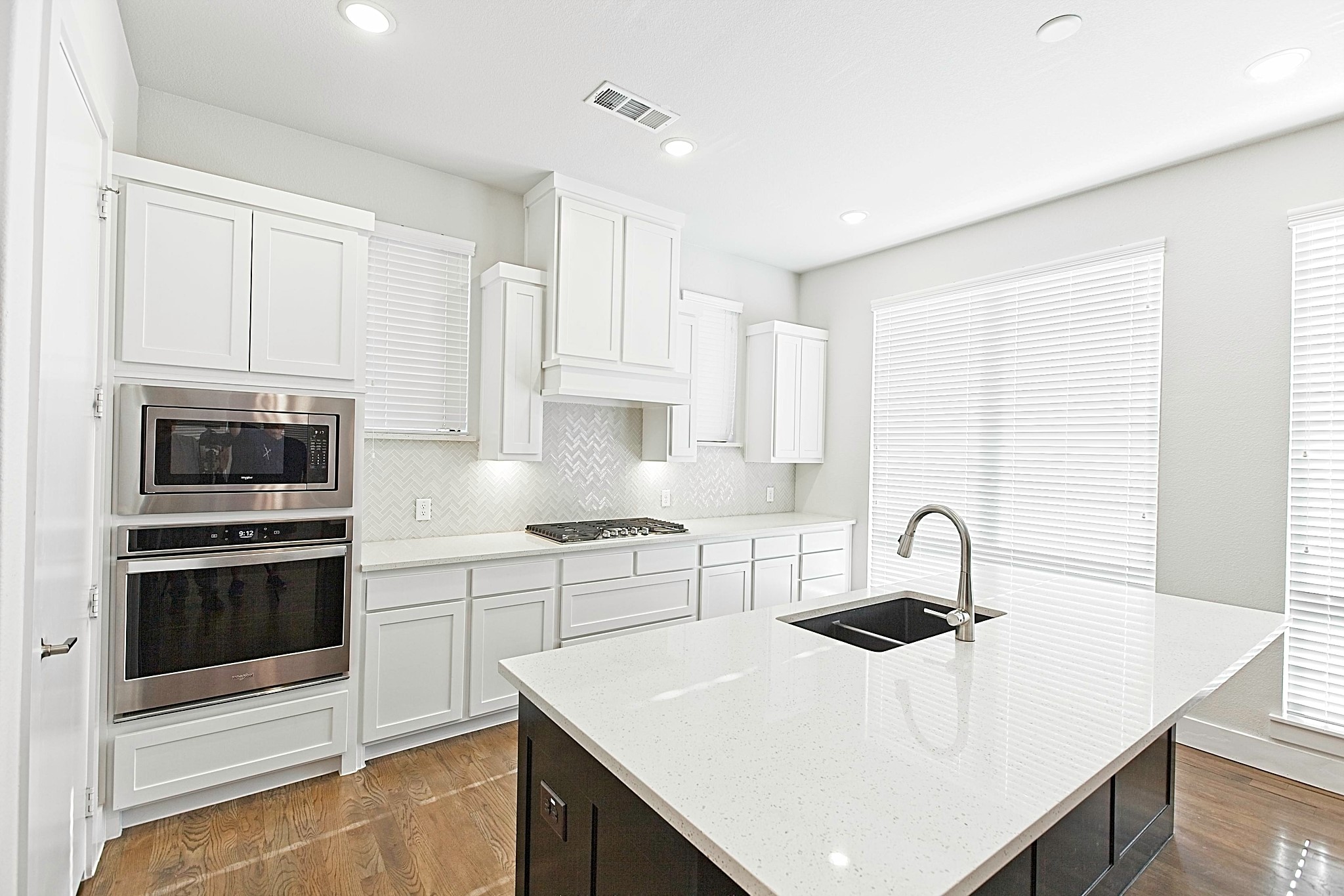 1405 Bronson Court Dallas TX 75204