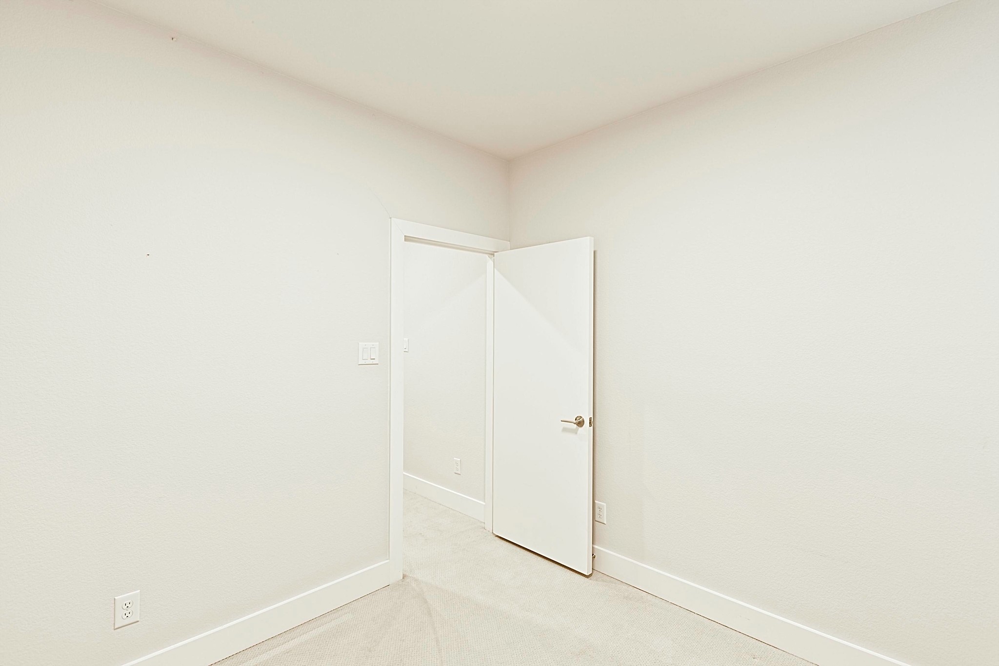 1405 Bronson Court Dallas TX 75204