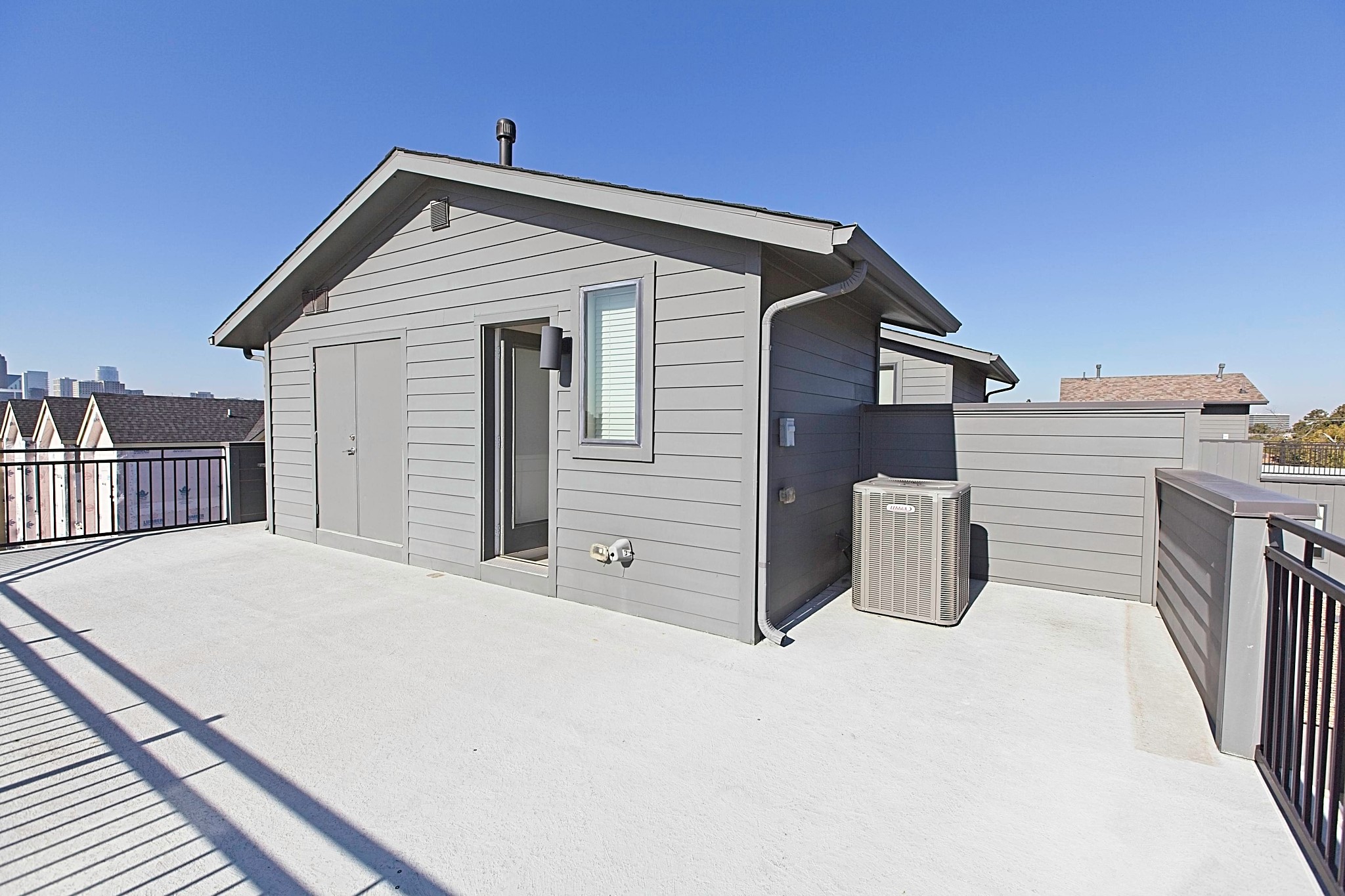 1405 Bronson Court Dallas TX 75204
