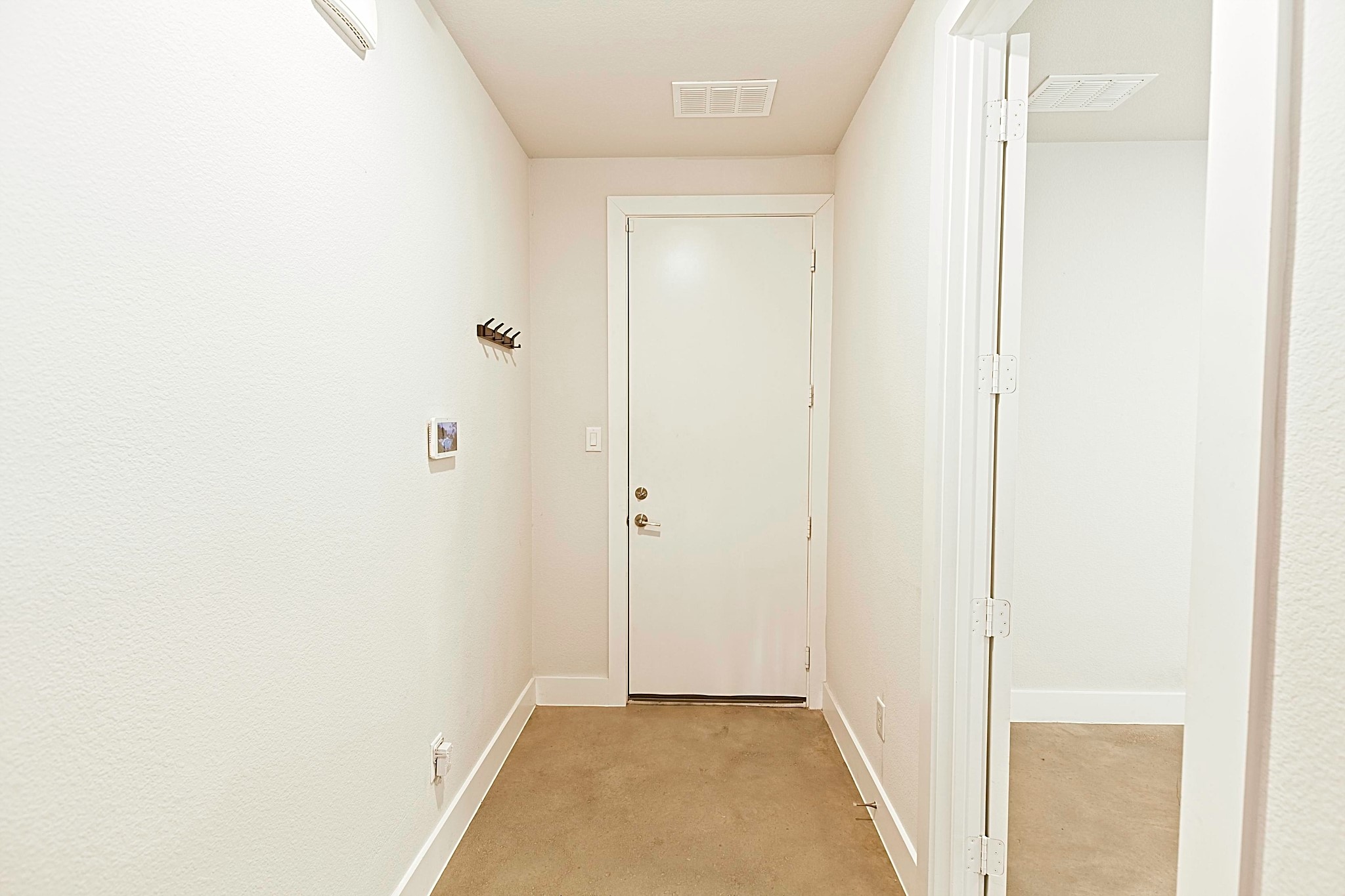 1405 Bronson Court Dallas TX 75204