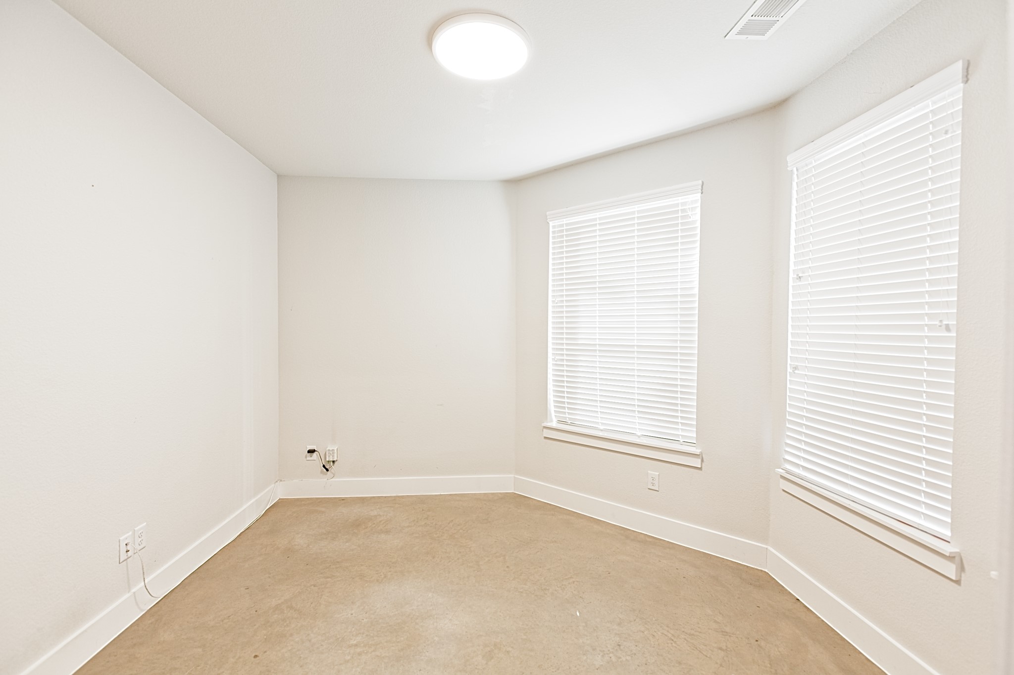 1405 Bronson Court Dallas TX 75204