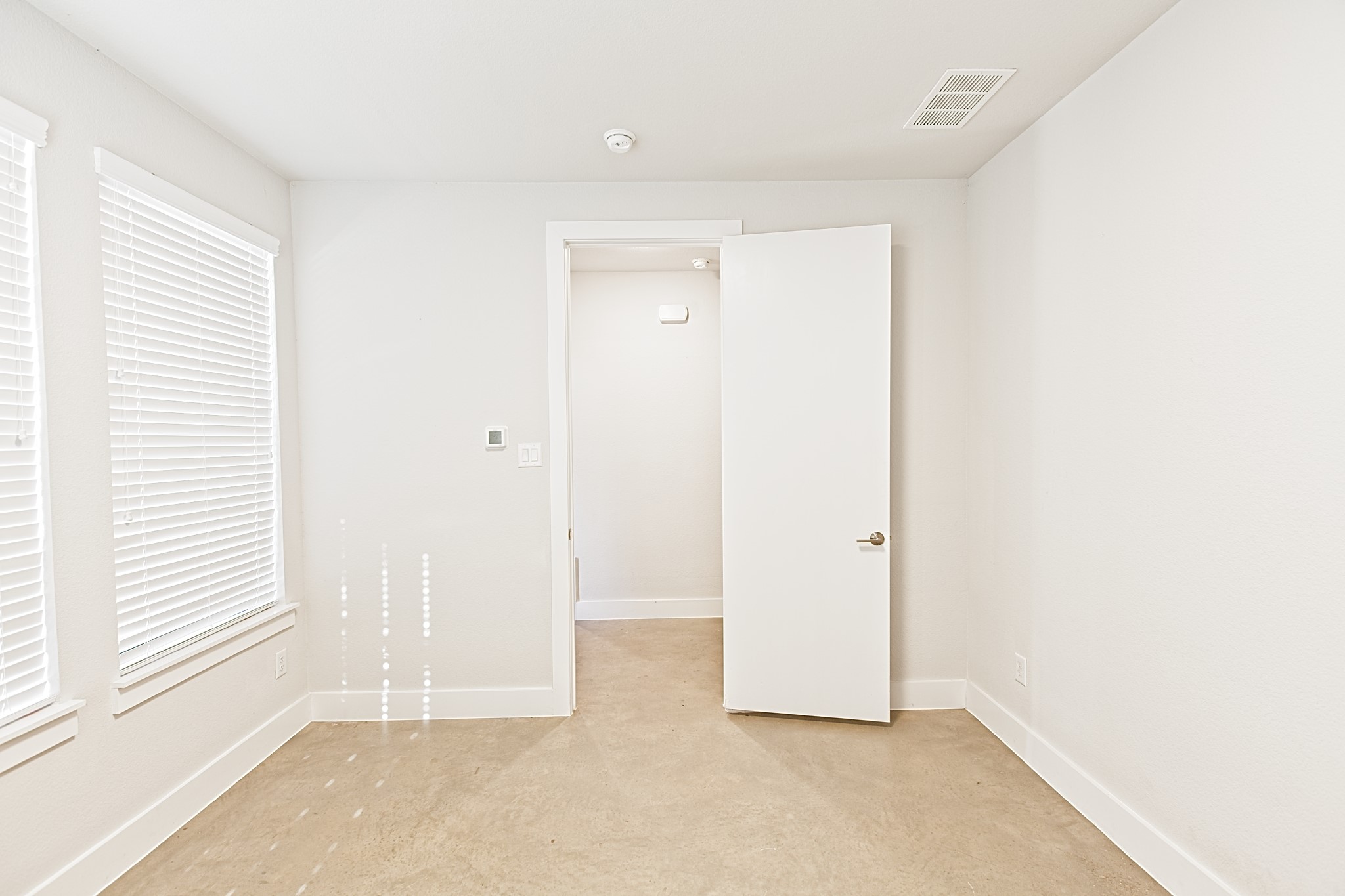 1405 Bronson Court Dallas TX 75204