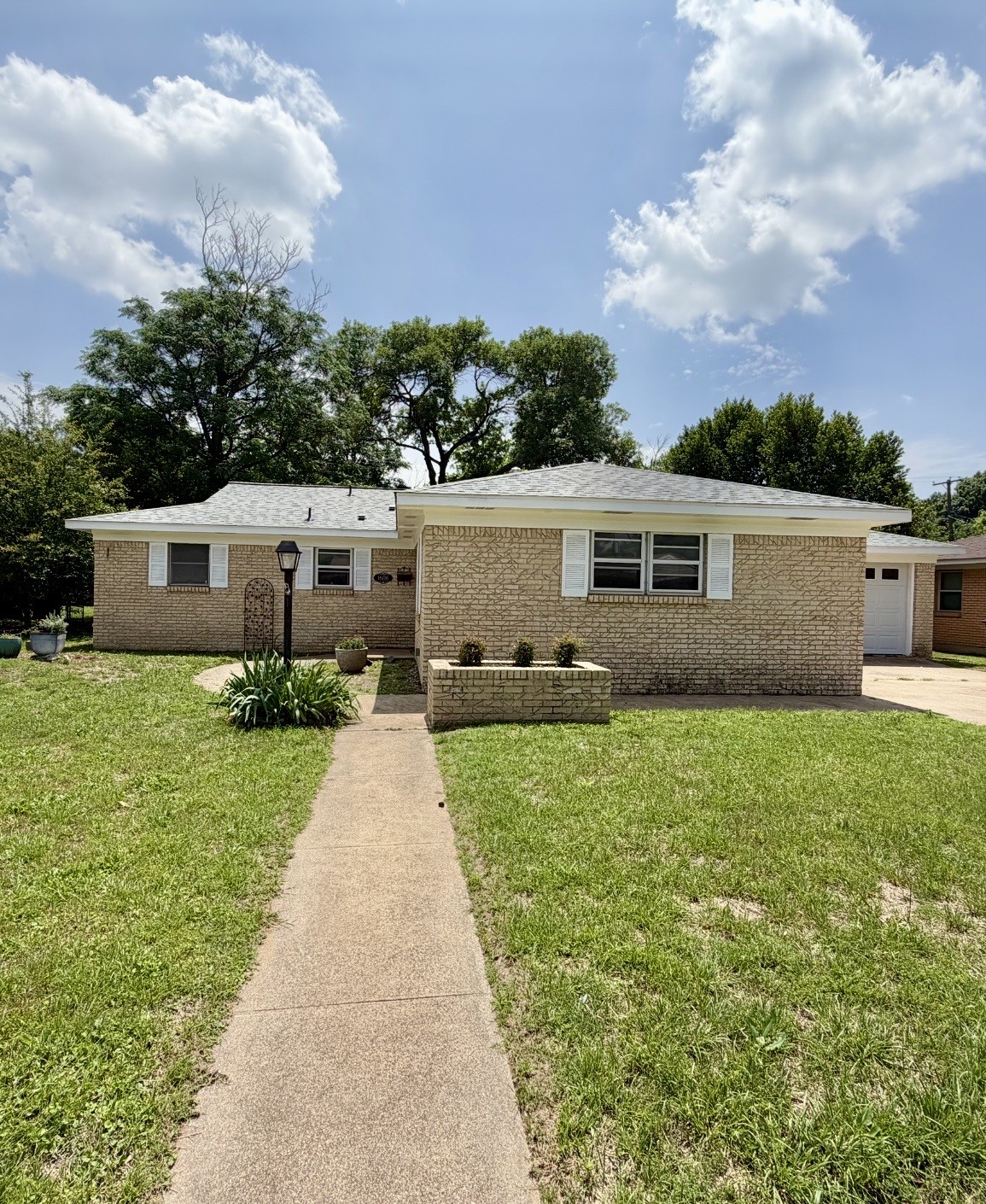 1606 Bluebonnet Trail Arlington TX 76013
