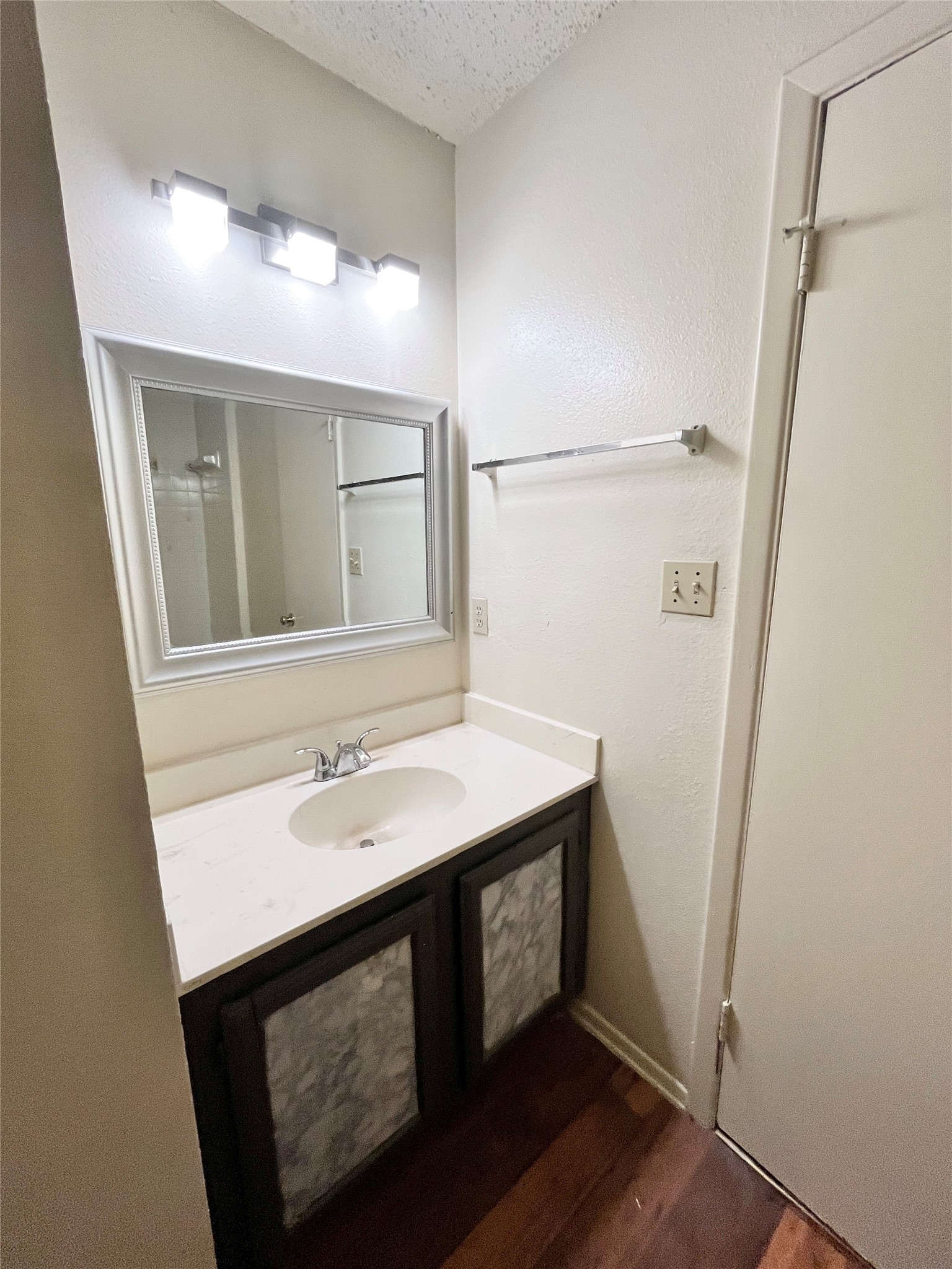 333 Ware Drive Grand Prairie TX 75051