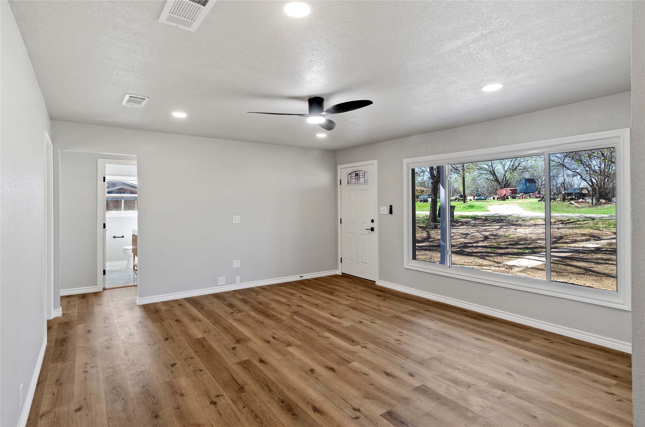 131 Long Street Bowie TX 76230