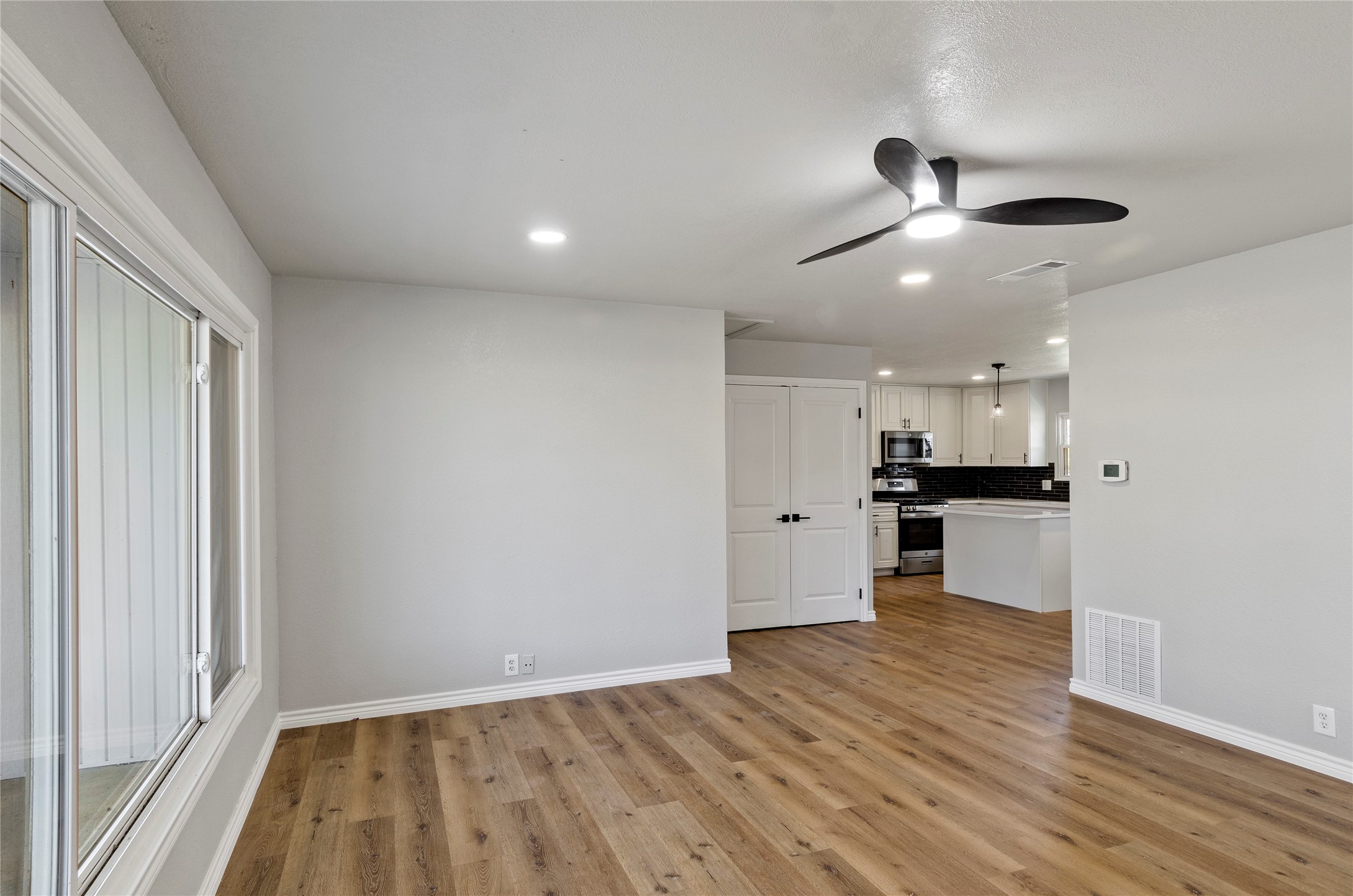 131 Long Street Bowie TX 76230