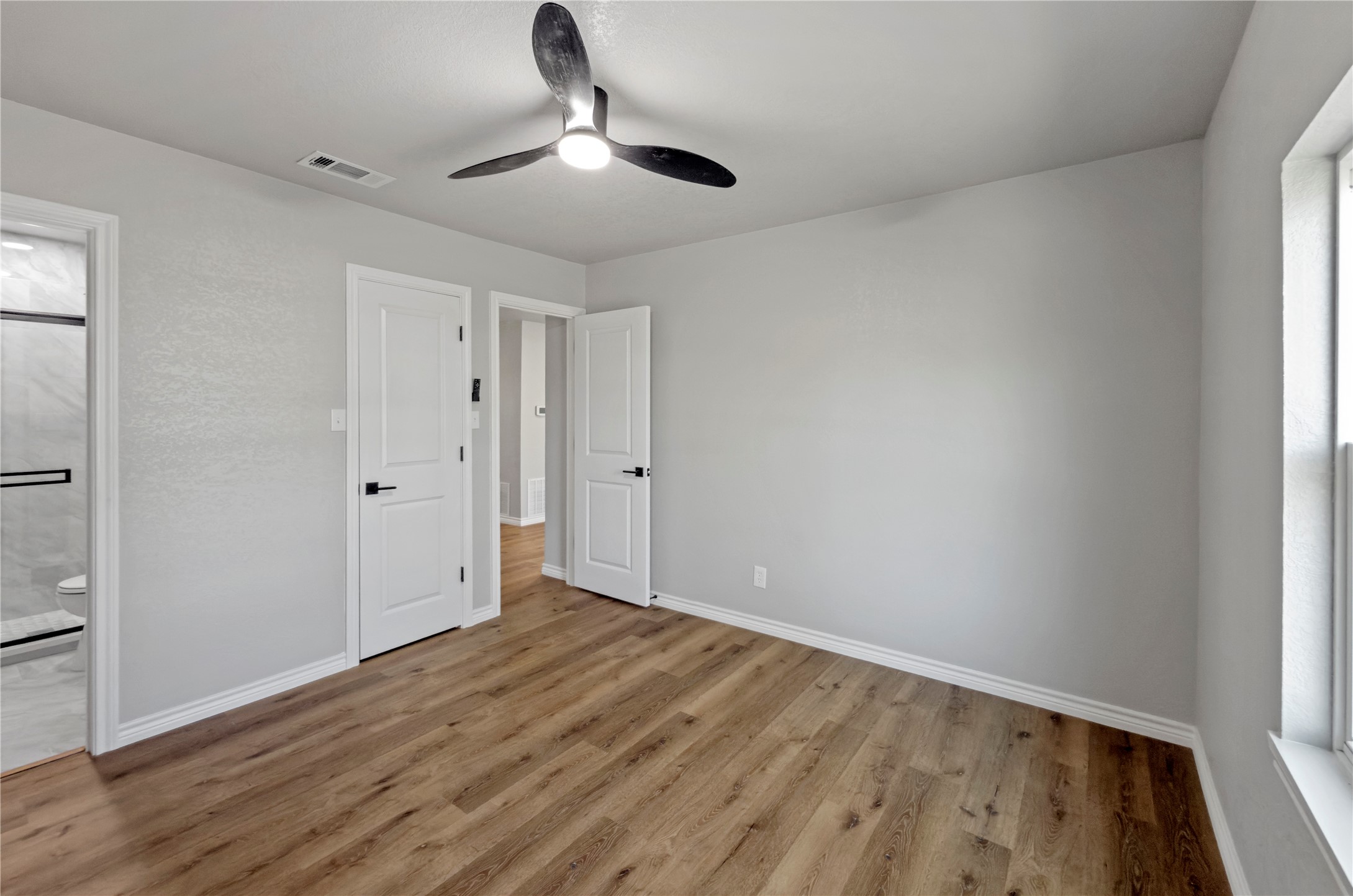 131 Long Street Bowie TX 76230