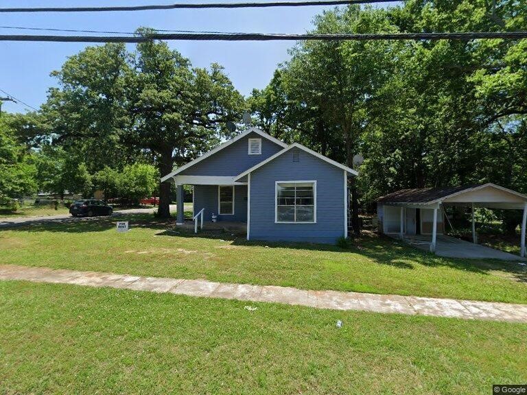 2909 Bonham Street Paris TX 75460