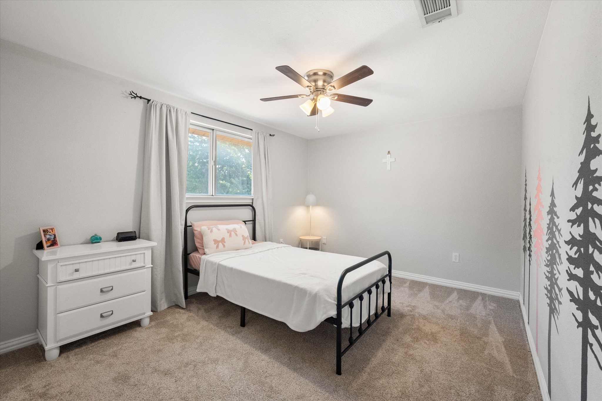 2402 Woodlawn Drive Ennis TX 75119