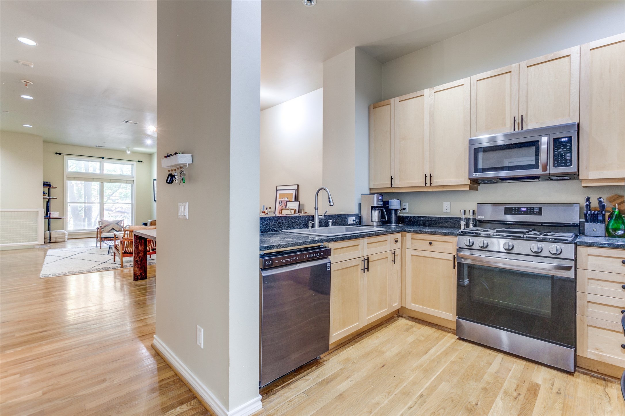 4310 Buena Vista Street Dallas TX 75205