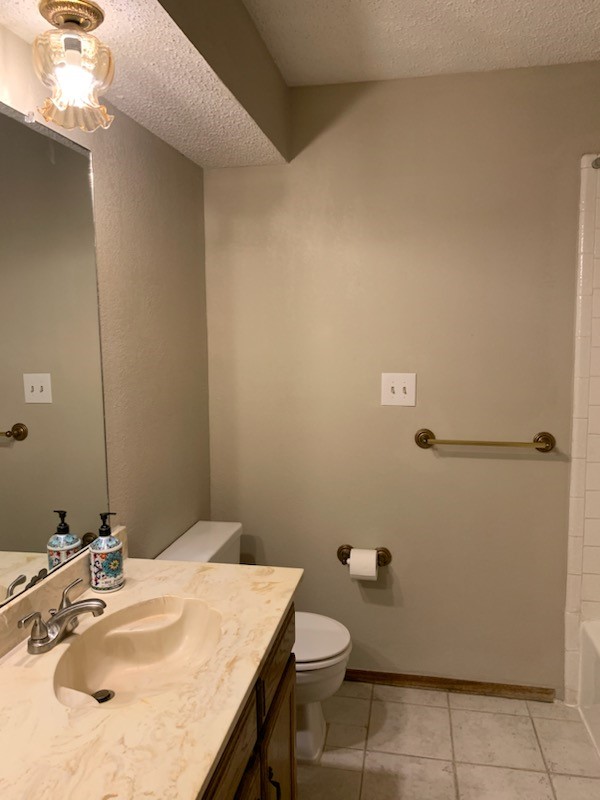 204 Bremen Drive Hurst TX 76054