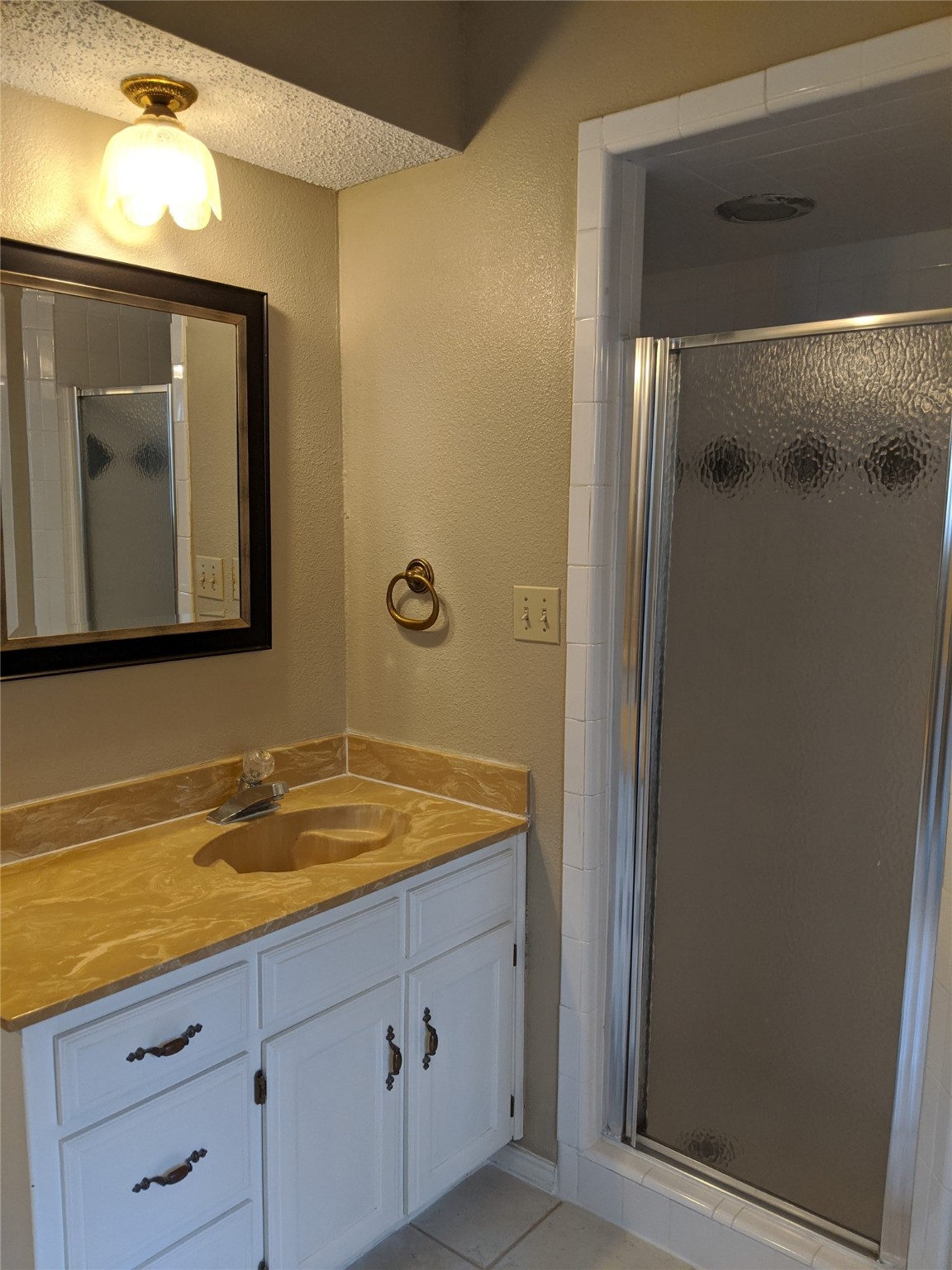 204 Bremen Drive Hurst TX 76054
