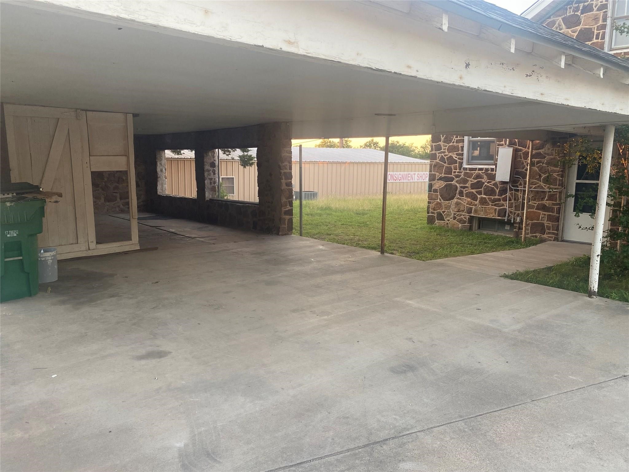 602 E Wise Street Bowie TX 76230