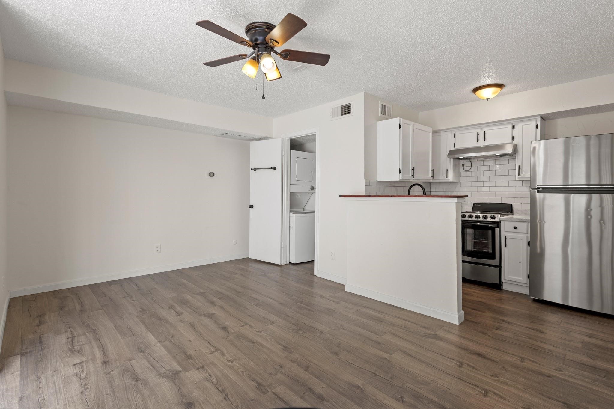 2301 Balsam Drive Arlington TX 76006