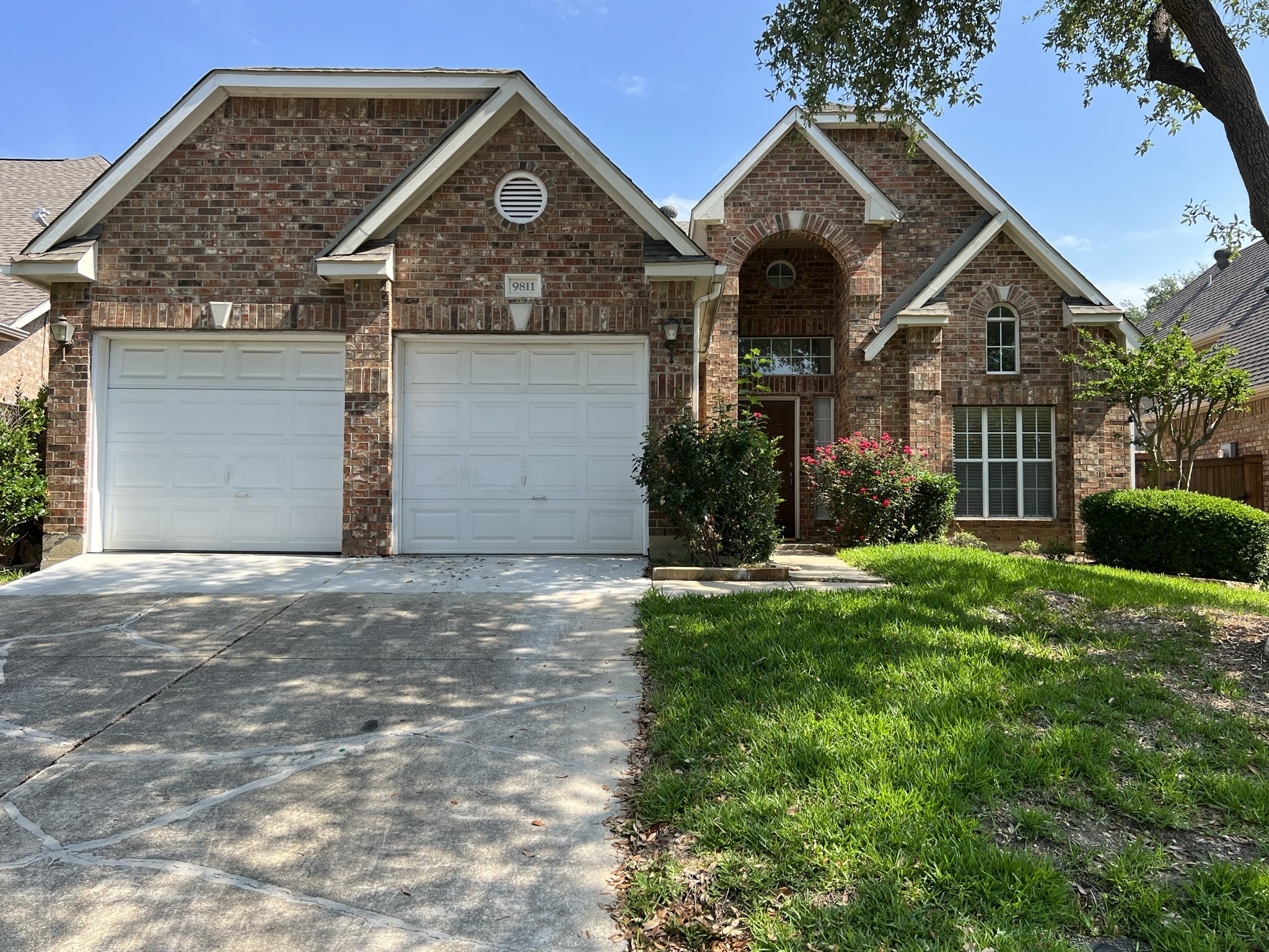 9811 Cliffside Drive Irving TX 75063