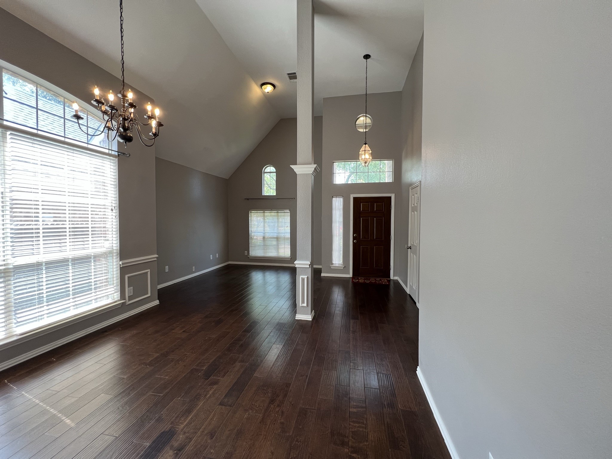9811 Cliffside Drive Irving TX 75063