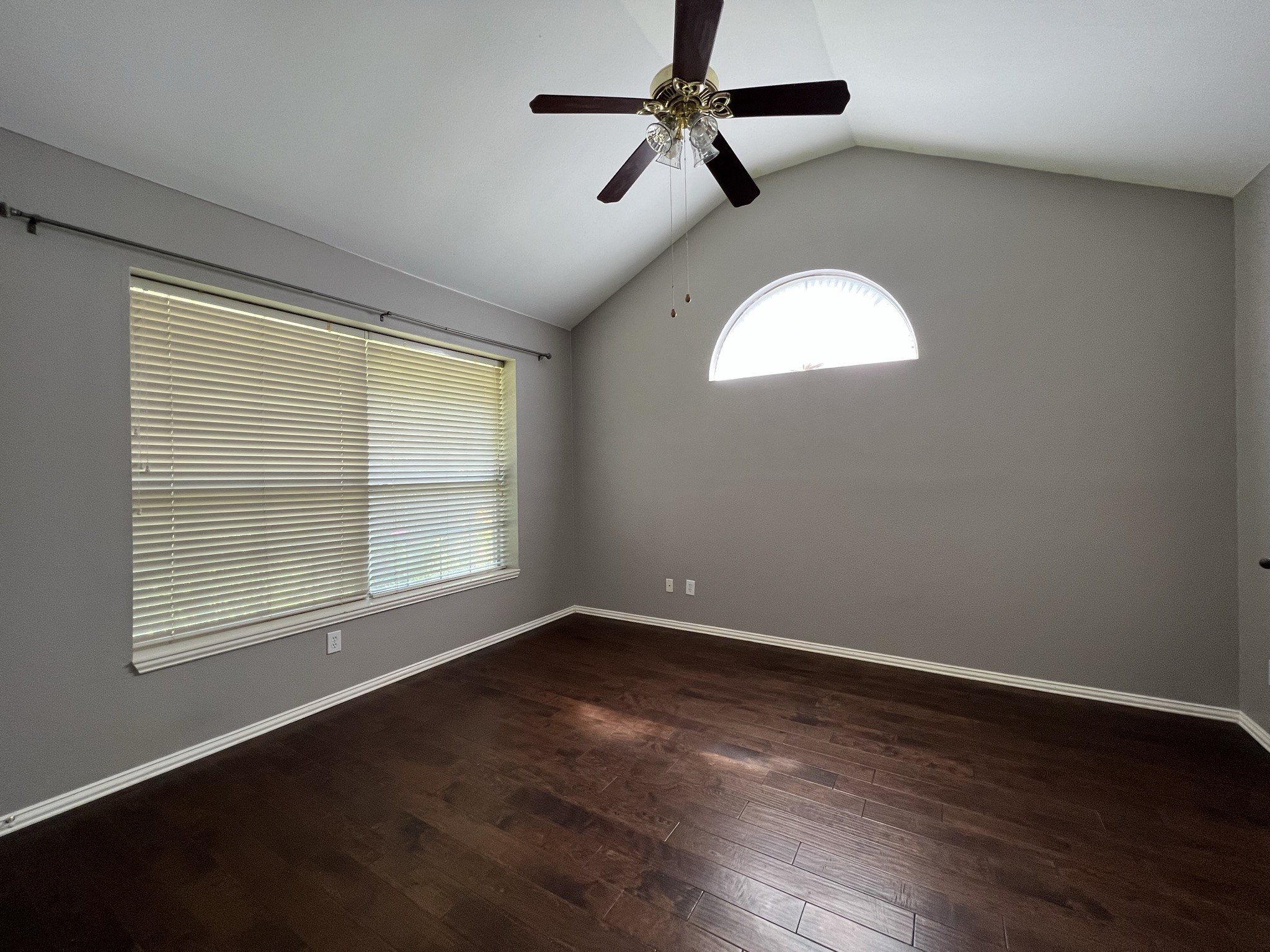 9811 Cliffside Drive Irving TX 75063