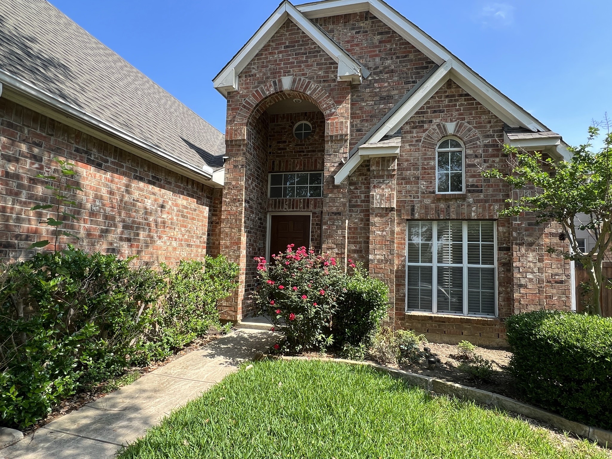 9811 Cliffside Drive Irving TX 75063