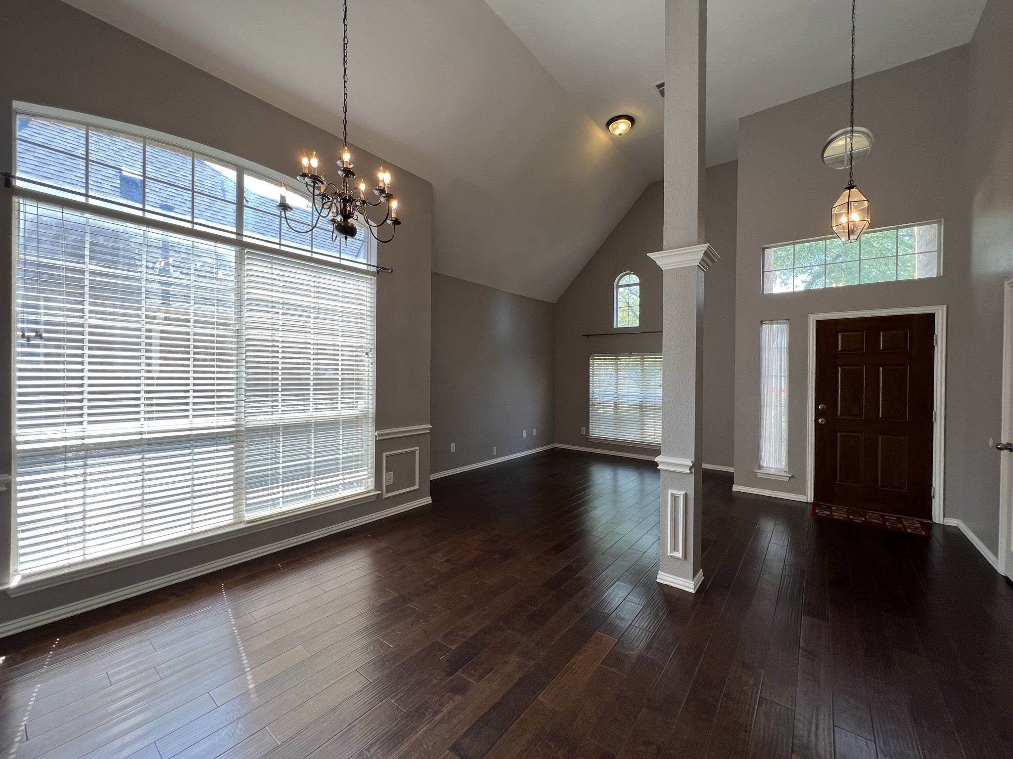 9811 Cliffside Drive Irving TX 75063