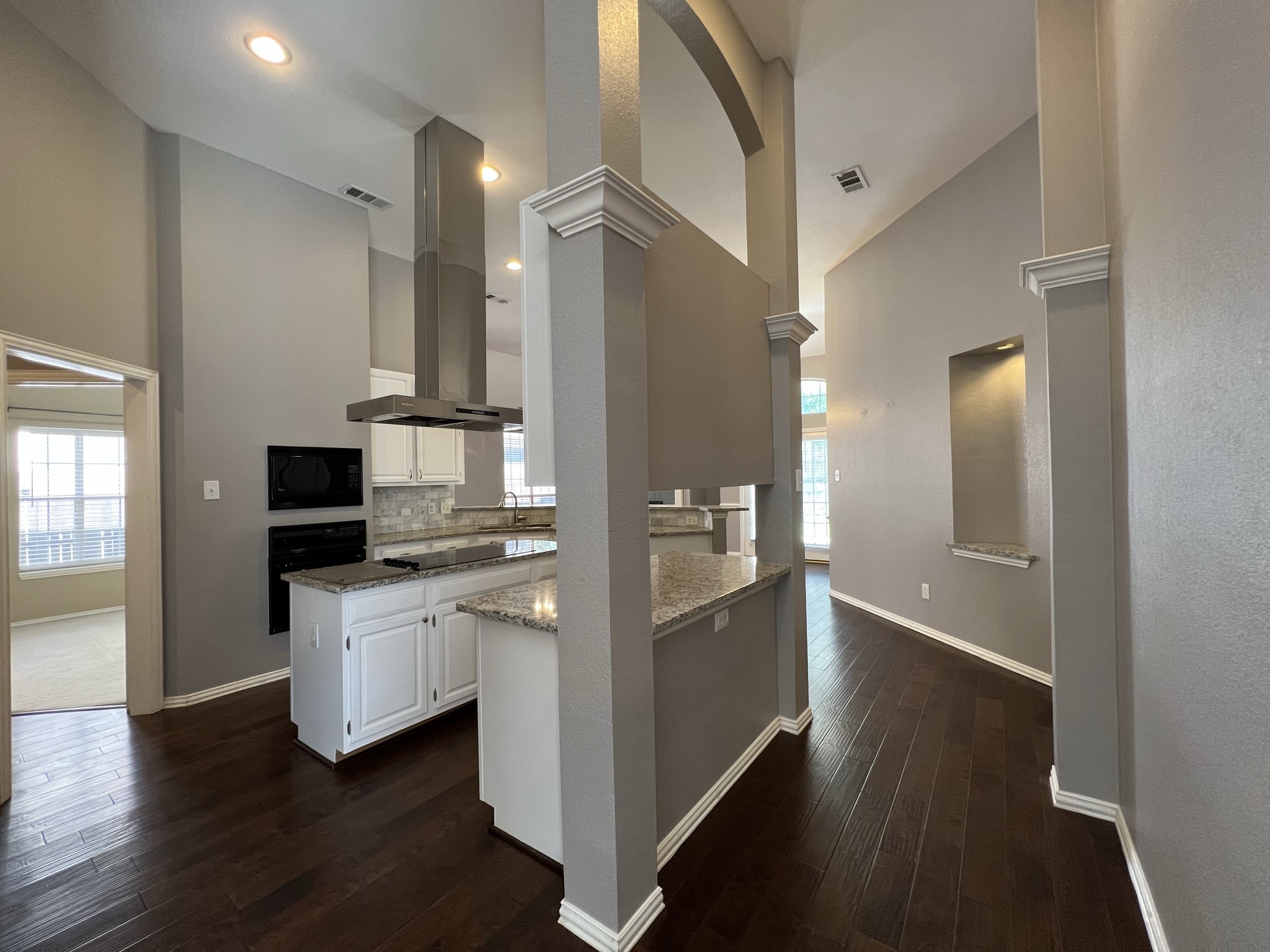 9811 Cliffside Drive Irving TX 75063
