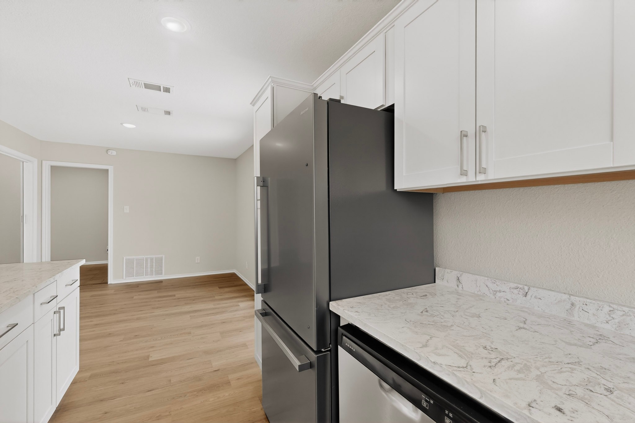 2506 Hillsboro Avenue Dallas TX 75228