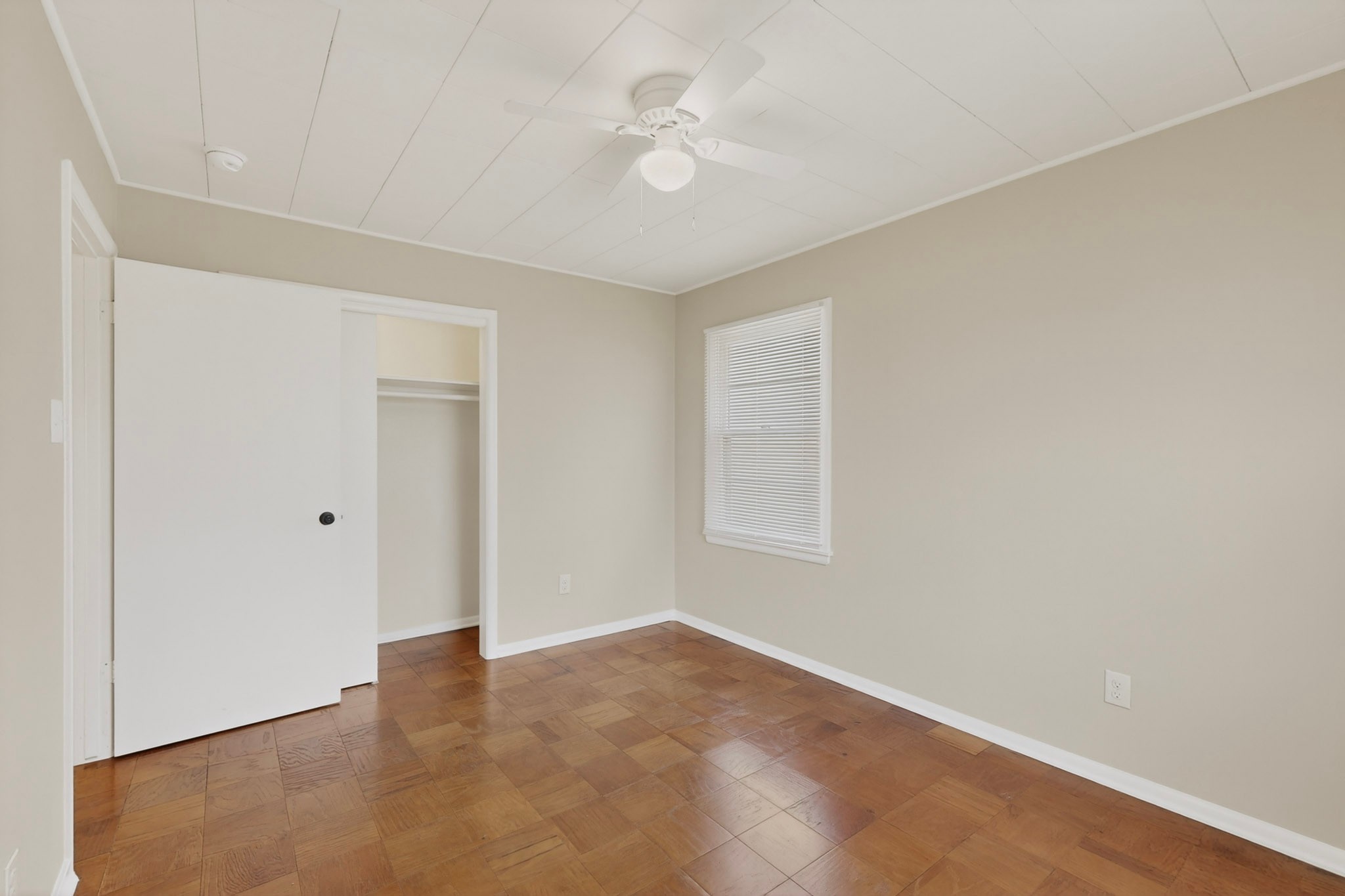 2506 Hillsboro Avenue Dallas TX 75228