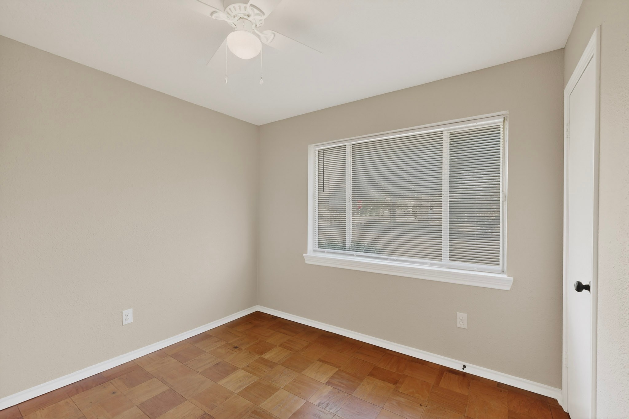 2506 Hillsboro Avenue Dallas TX 75228