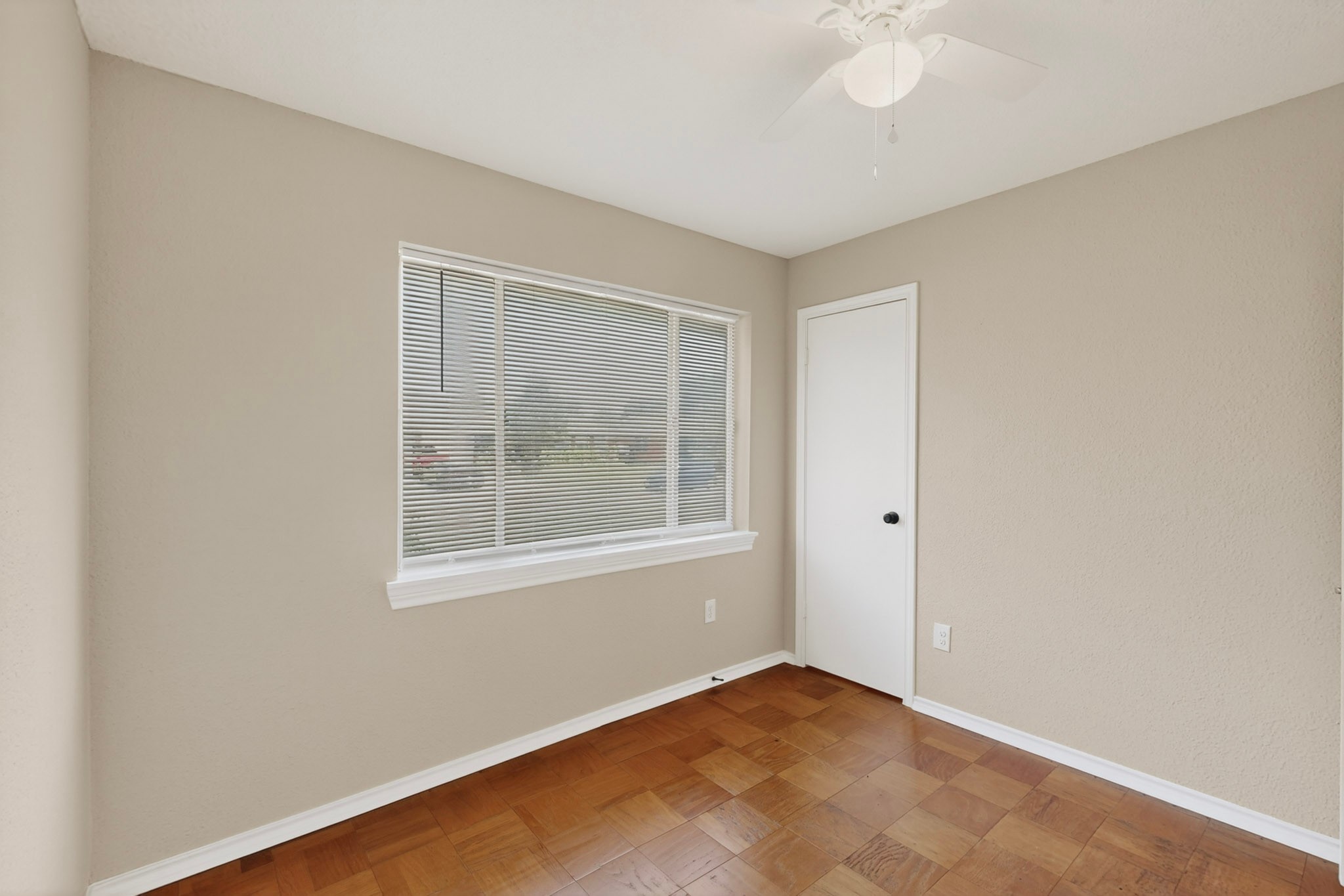 2506 Hillsboro Avenue Dallas TX 75228