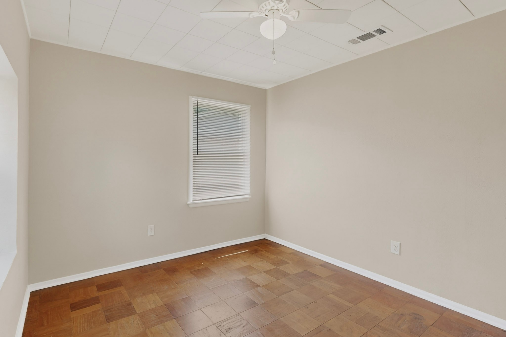 2506 Hillsboro Avenue Dallas TX 75228