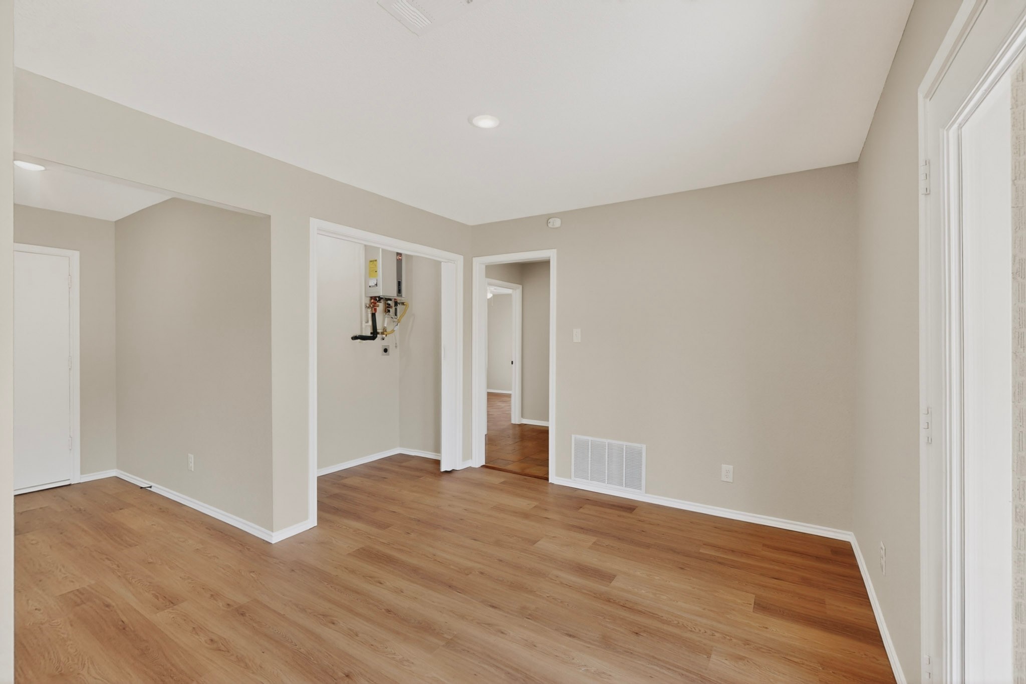 2506 Hillsboro Avenue Dallas TX 75228