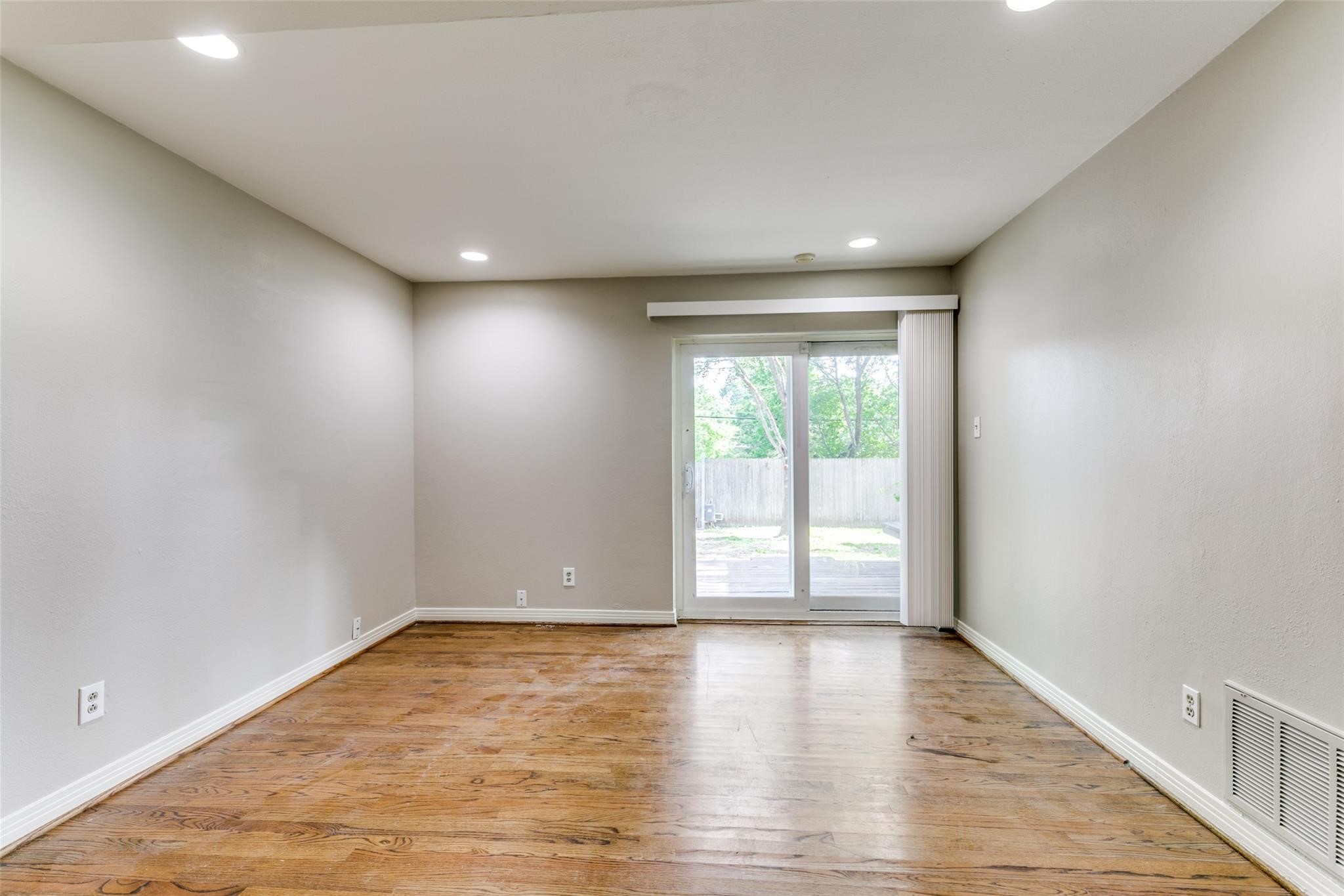 6545 Winton Street Dallas TX 75214