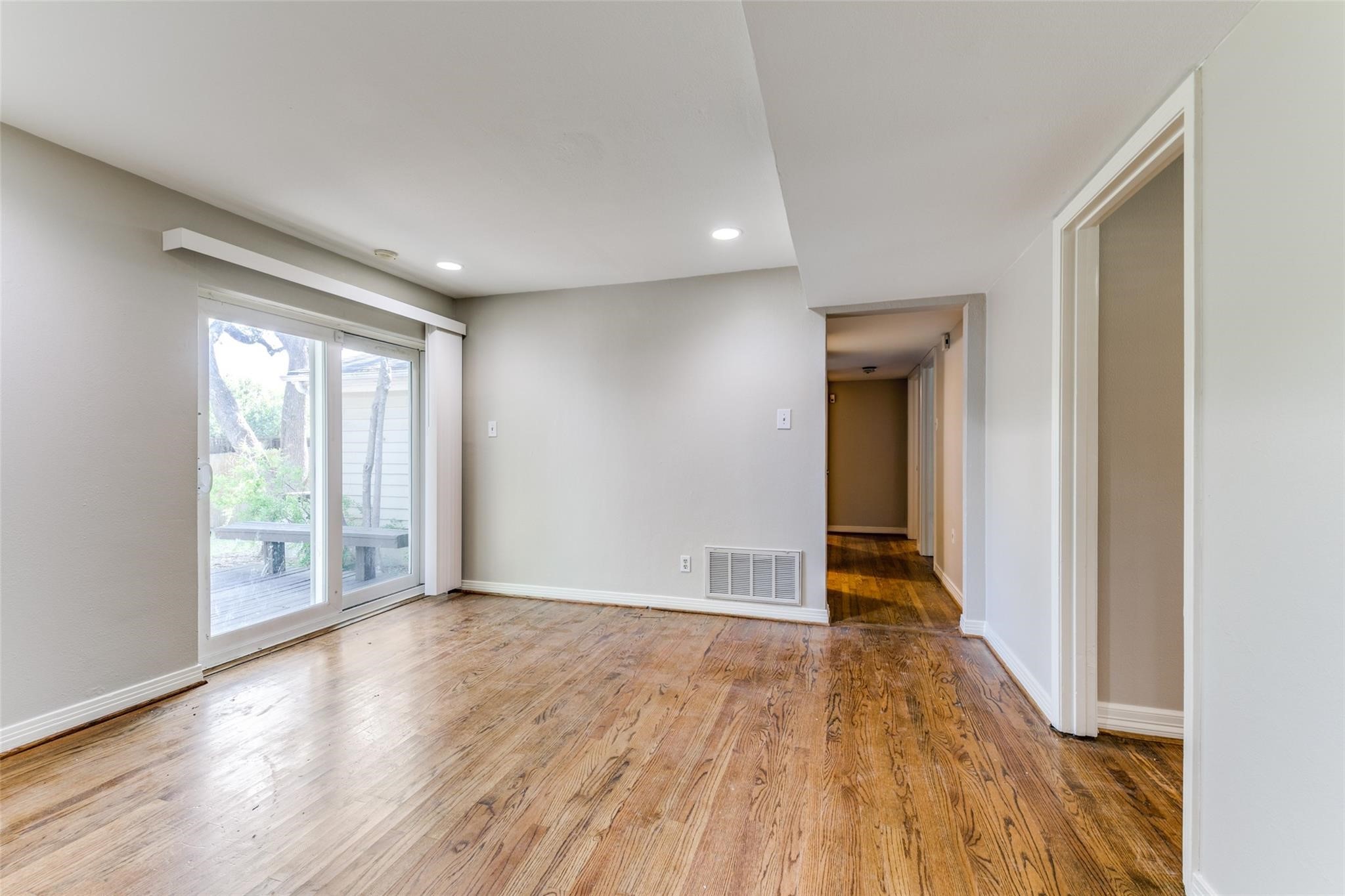 6545 Winton Street Dallas TX 75214