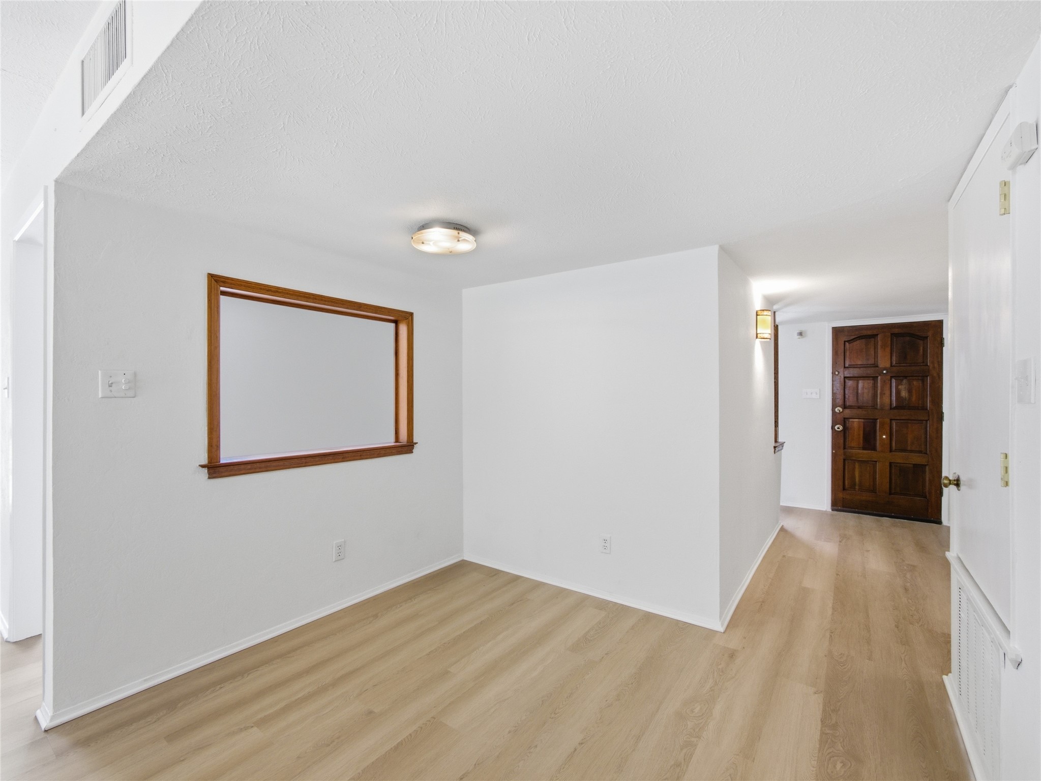 3053 Villa Sur Trail Dallas TX 75228