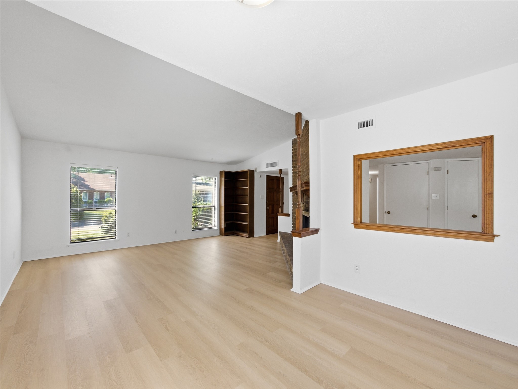 3053 Villa Sur Trail Dallas TX 75228