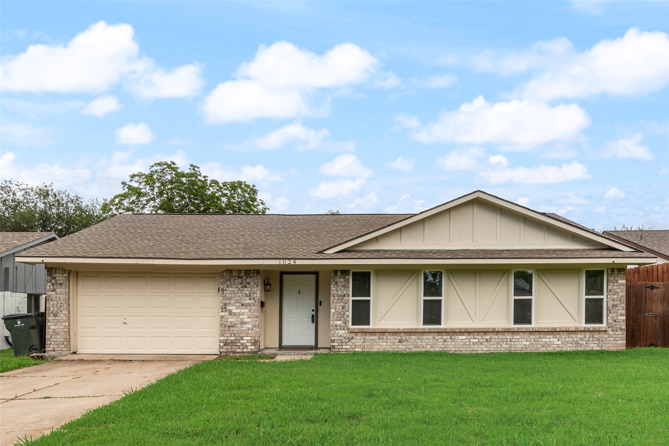 1024 Sunset Drive Garland TX 75040