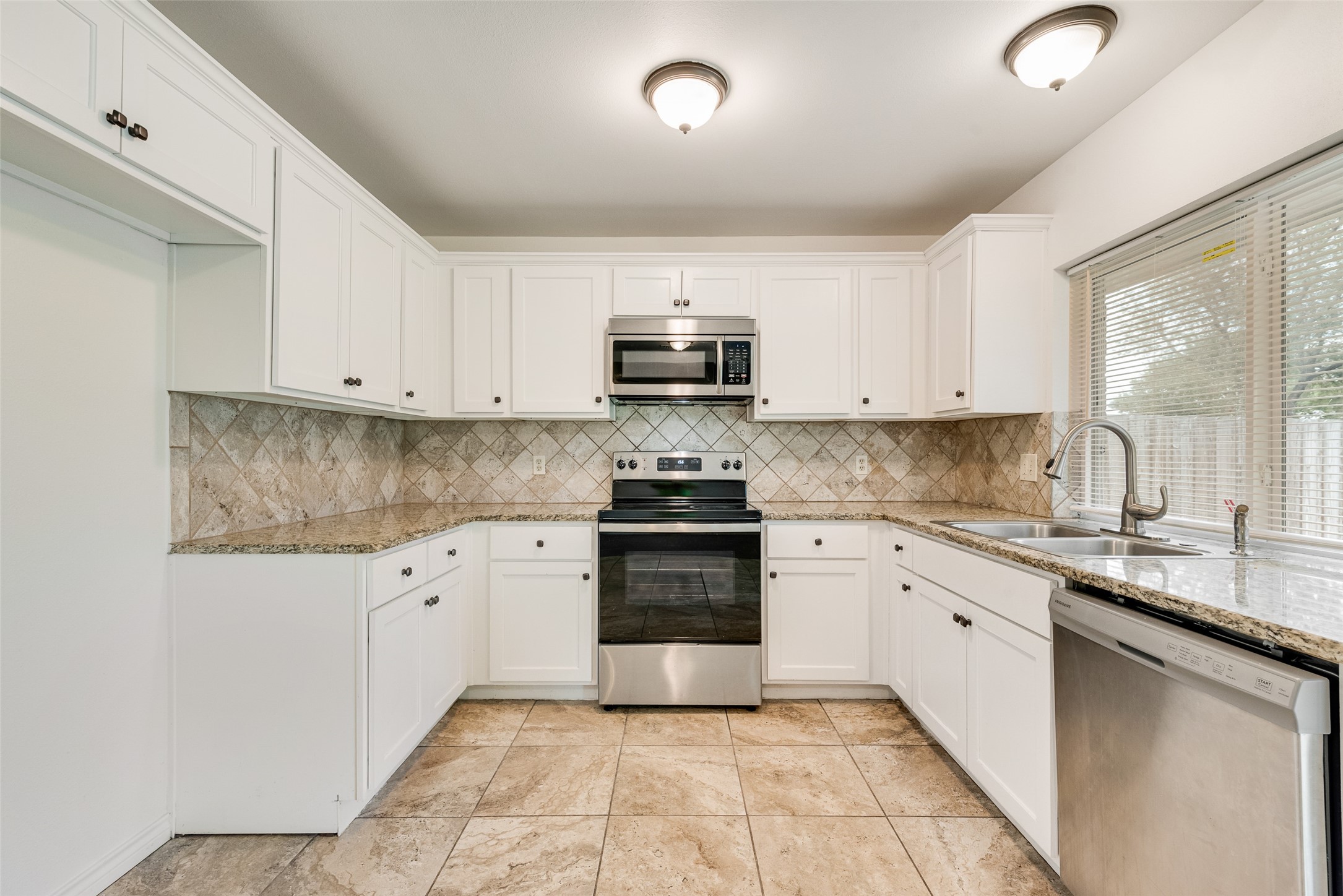1024 Sunset Drive Garland TX 75040